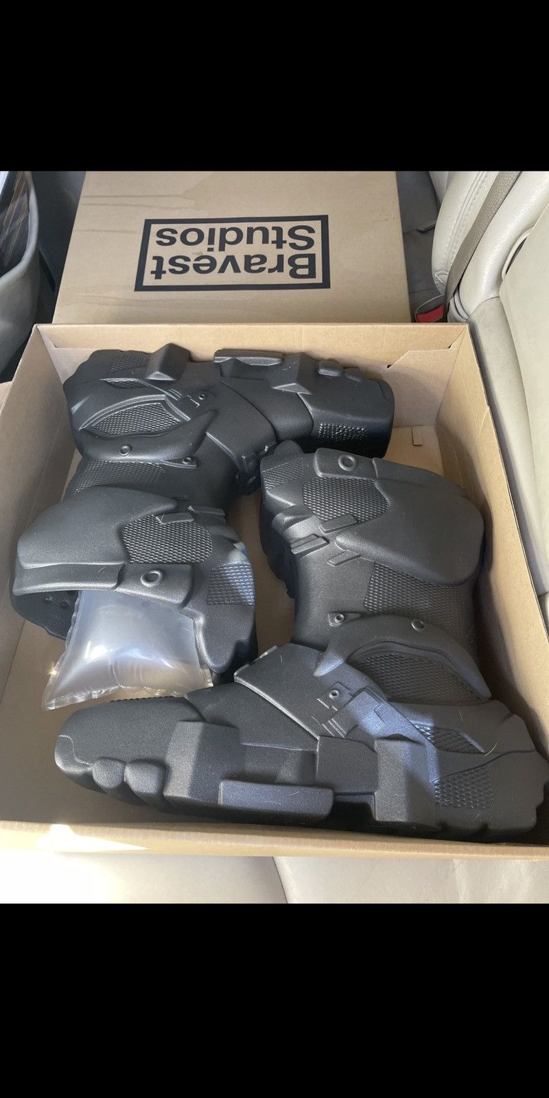 Master) Chief Boots by NY brand @bravest Studios. #halo