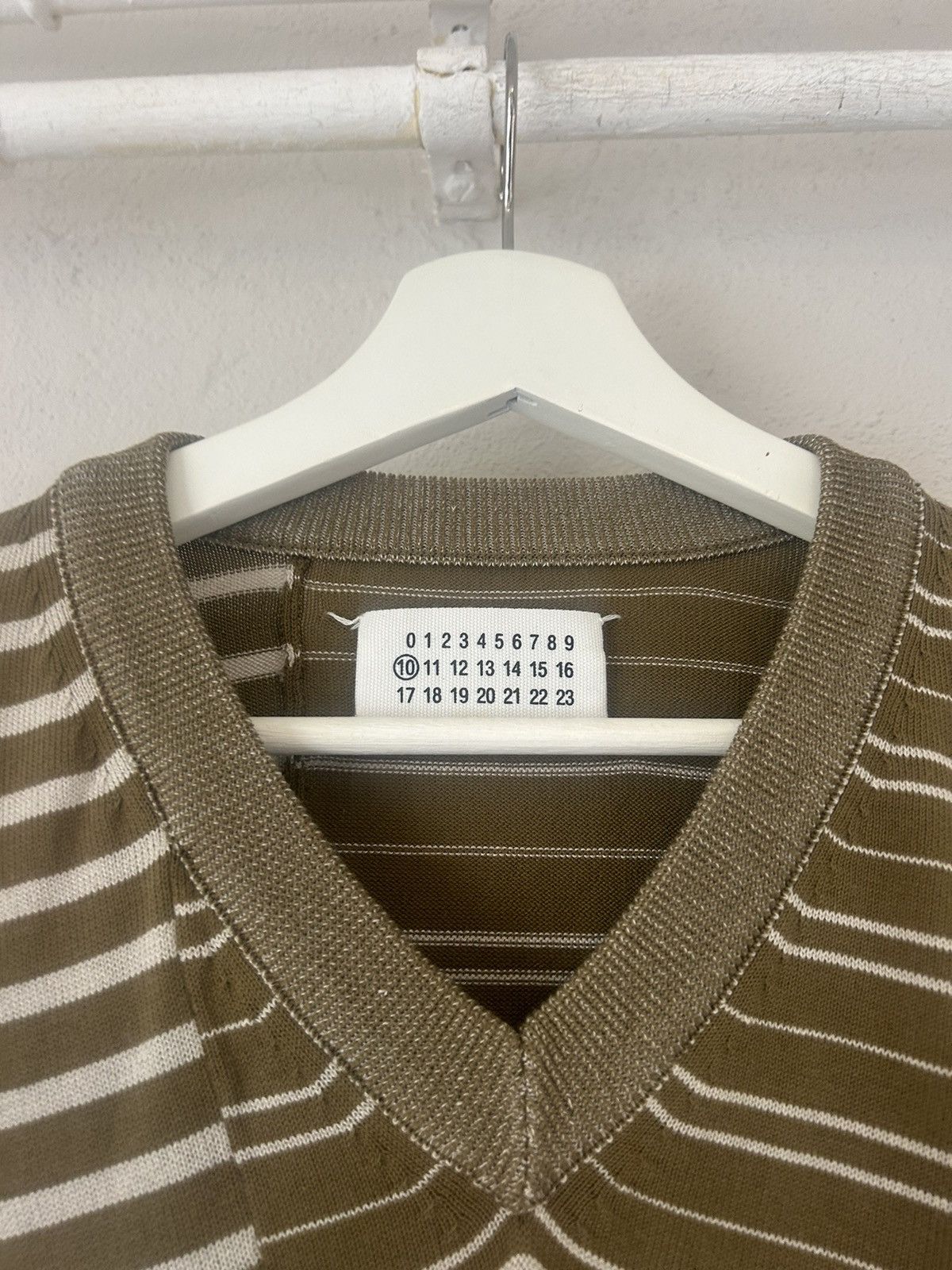 Maison Margiela Reconstructed Asymmetric Striped V-Neck Sweater Size US M / EU 48-50 / 2 - 6 Thumbnail