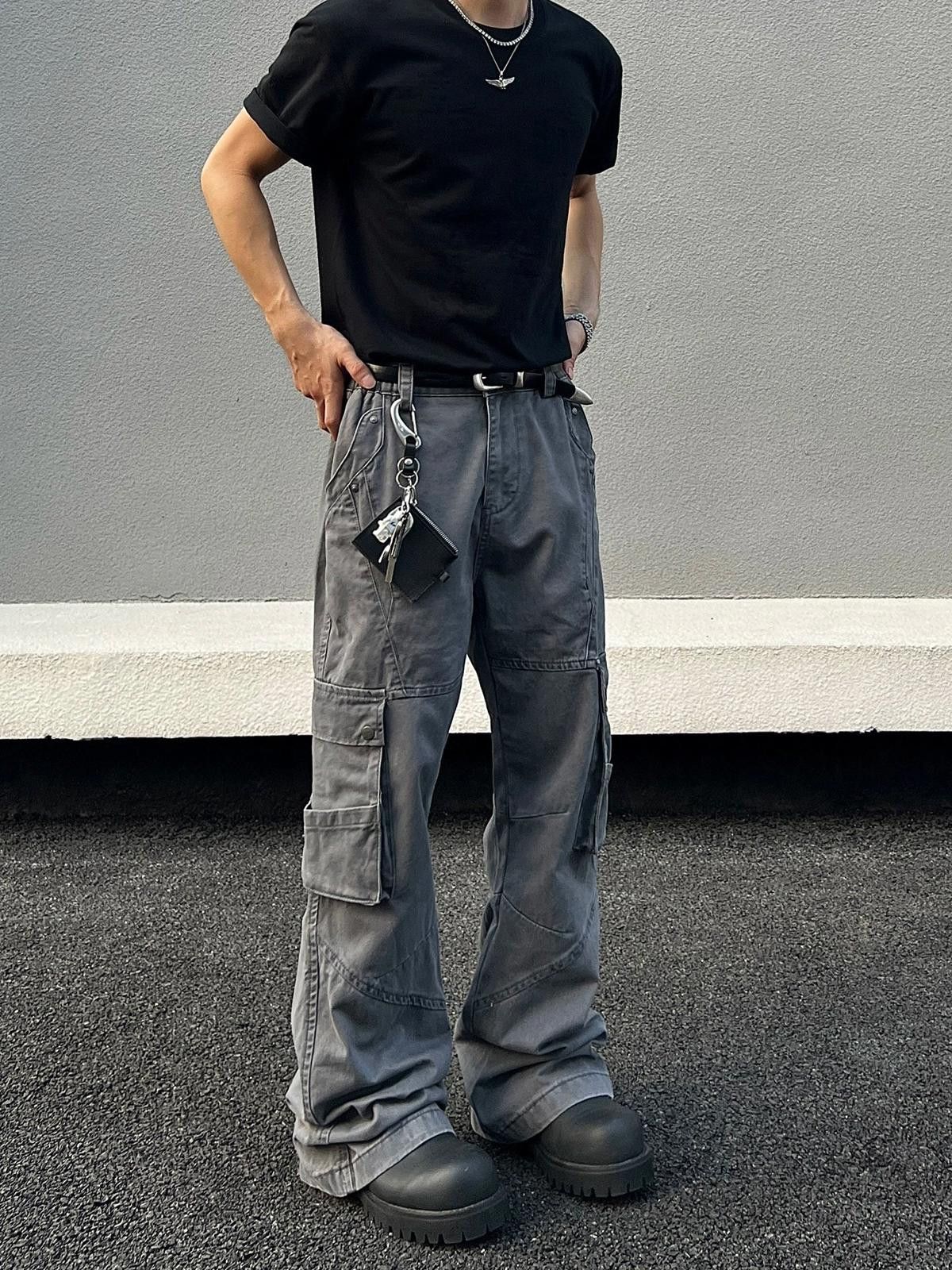 Other Multi Pocket Wide Leg Gray Cargo Pants Size US 32 / EU 48 - 1 Thumbnail