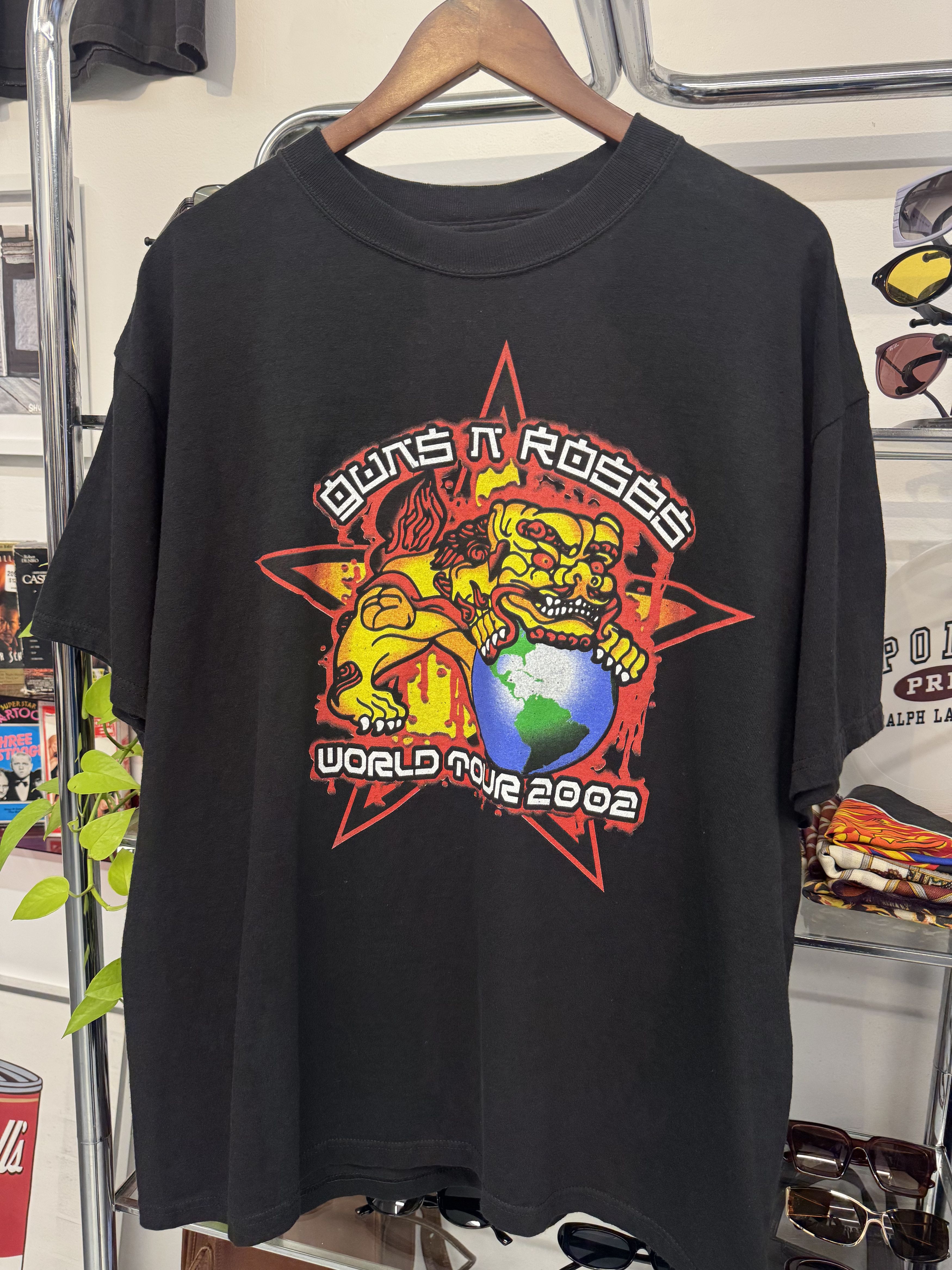 Delta Vintage Guns N Roses Tshirt Size US XL / EU 56 / 4 - 1 Thumbnail