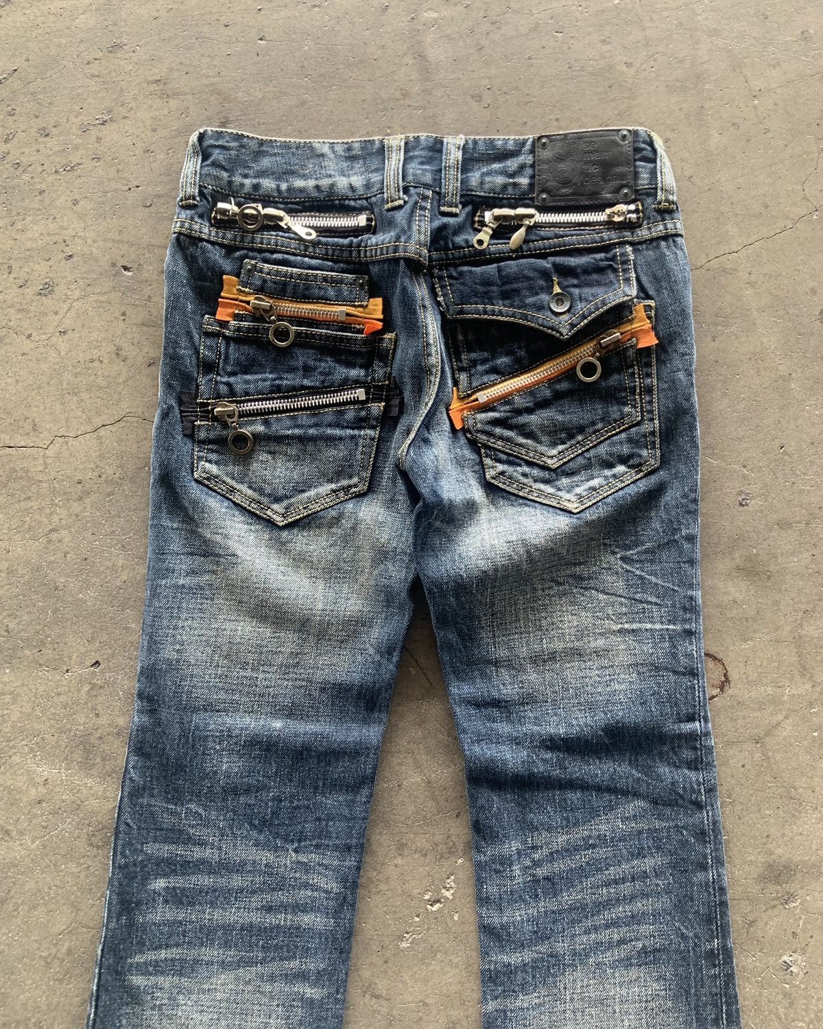 If Six Was Nine × Le Grande Bleu (L.G.B.) × semanticdesign Semantic Design Bondage Flared Jeans Size US 28 / EU 44 - 8 Thumbnail