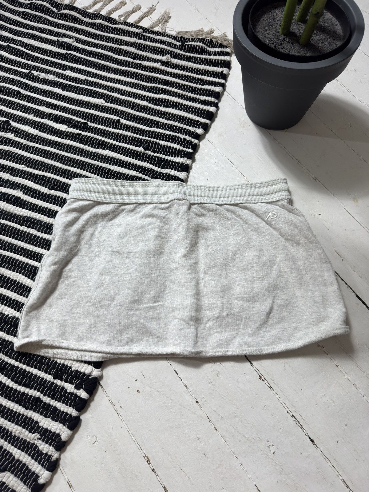 Nike VINTAGE NIKE 2000s UPCYCLING MINI SKIRT Size 28" / US 6 / IT 42 - 9 Thumbnail