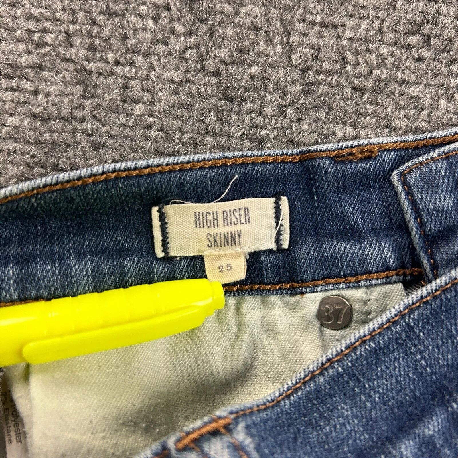 Madewell Madewell Jeans Womens 25 High Riser Skinny Denim Distressed Size 25" / US 0 / IT 36 - 9 Thumbnail