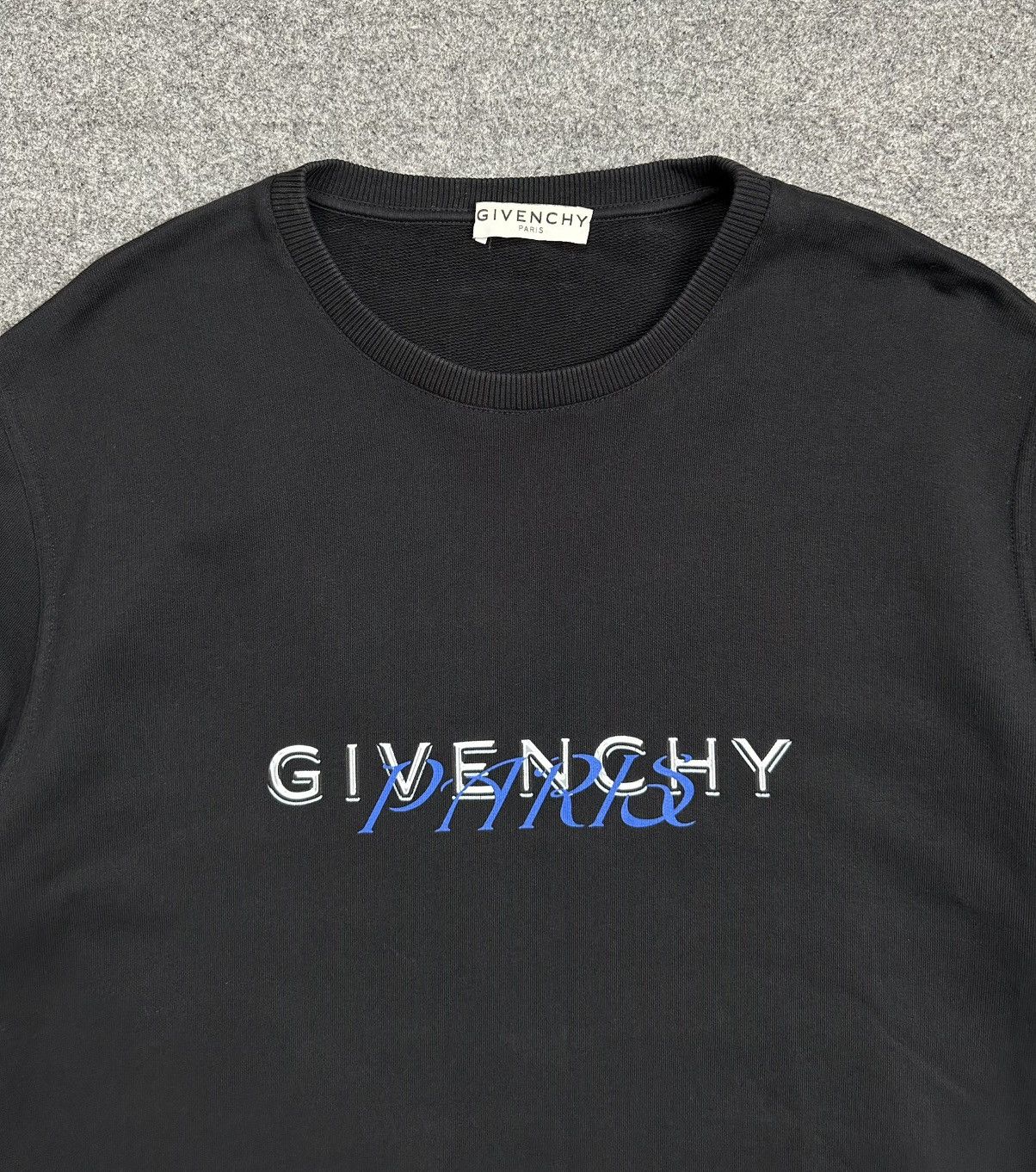 Givenchy Givenchy - Matthew Williams 2020 Amore Logo Crew Sweatshirt Size US XL / EU 56 / 4 - 5 Thumbnail