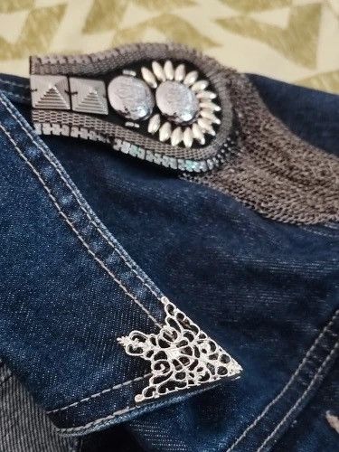 Vintage Silver Triangle Shirt Collar Pin Collar Size ONE SIZE - 3 Thumbnail