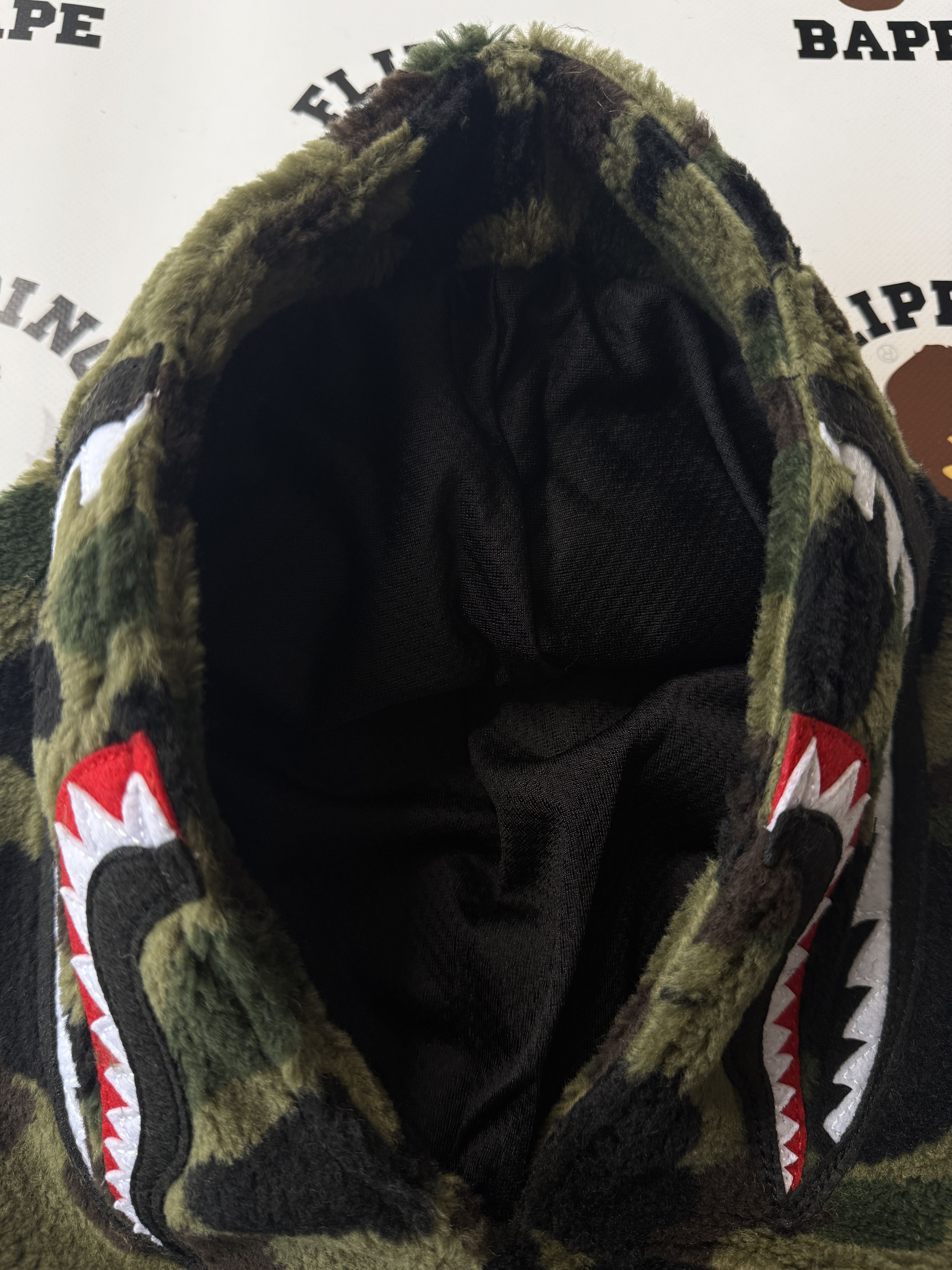 Bape 1ST CAMO SHARK BOA SNOOD Size ONE SIZE - 5 Thumbnail