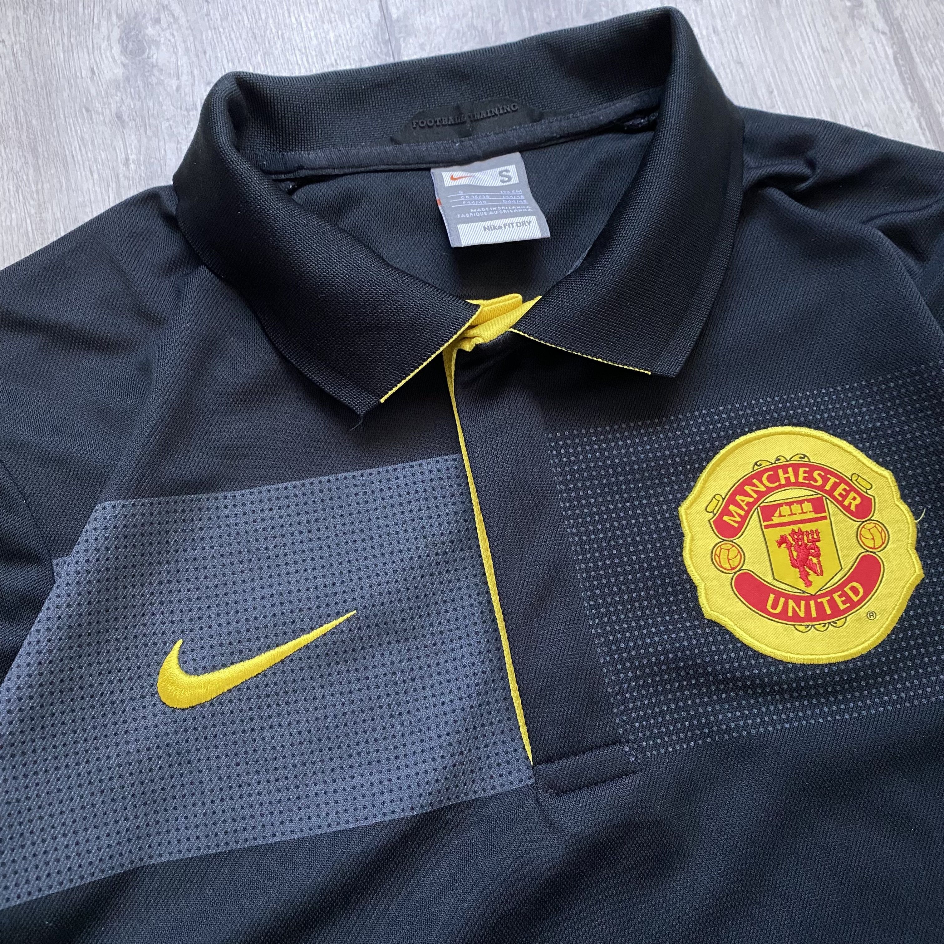 Nike ⚽️ Vintage Nike Manchester United Football Jersey Polo Shirt Size US S / EU 44-46 / 1 - 6 Thumbnail