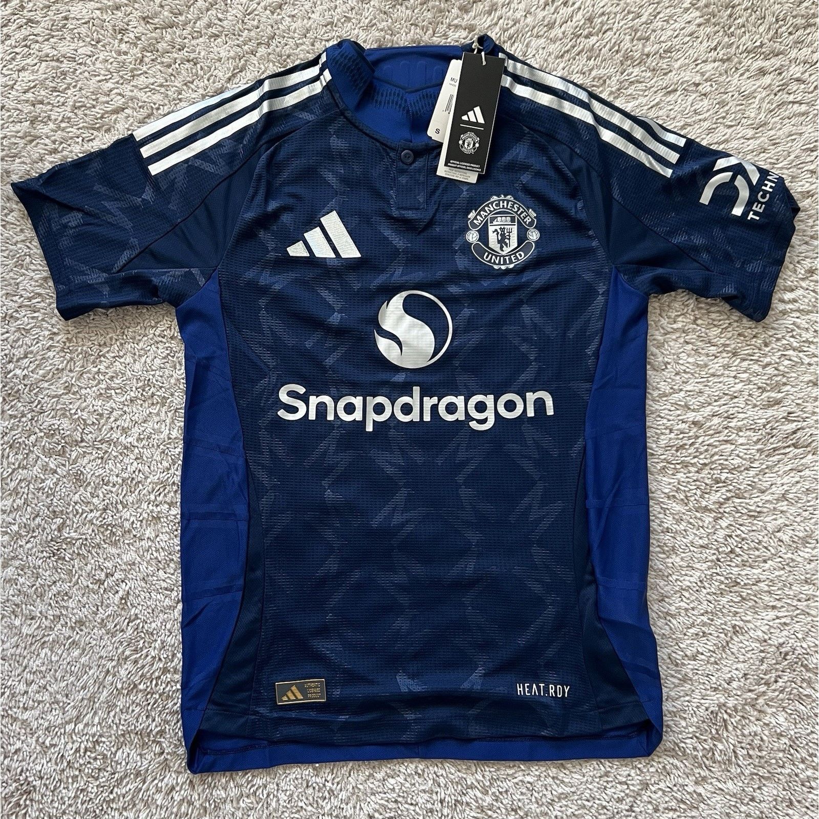 Adidas Adidas Manchester 24/25 Away Authentic Soccer Jersey XL $150 Size US XL / EU 56 / 4 - 7 Thumbnail