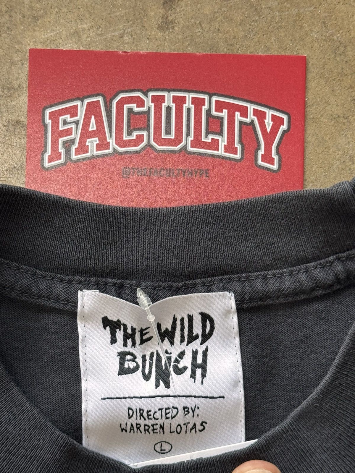 Warren Lotas Warren Lotus NFT Exclusive Wild Bunch Tee Large Size US L / EU 52-54 / 3 - 3 Thumbnail