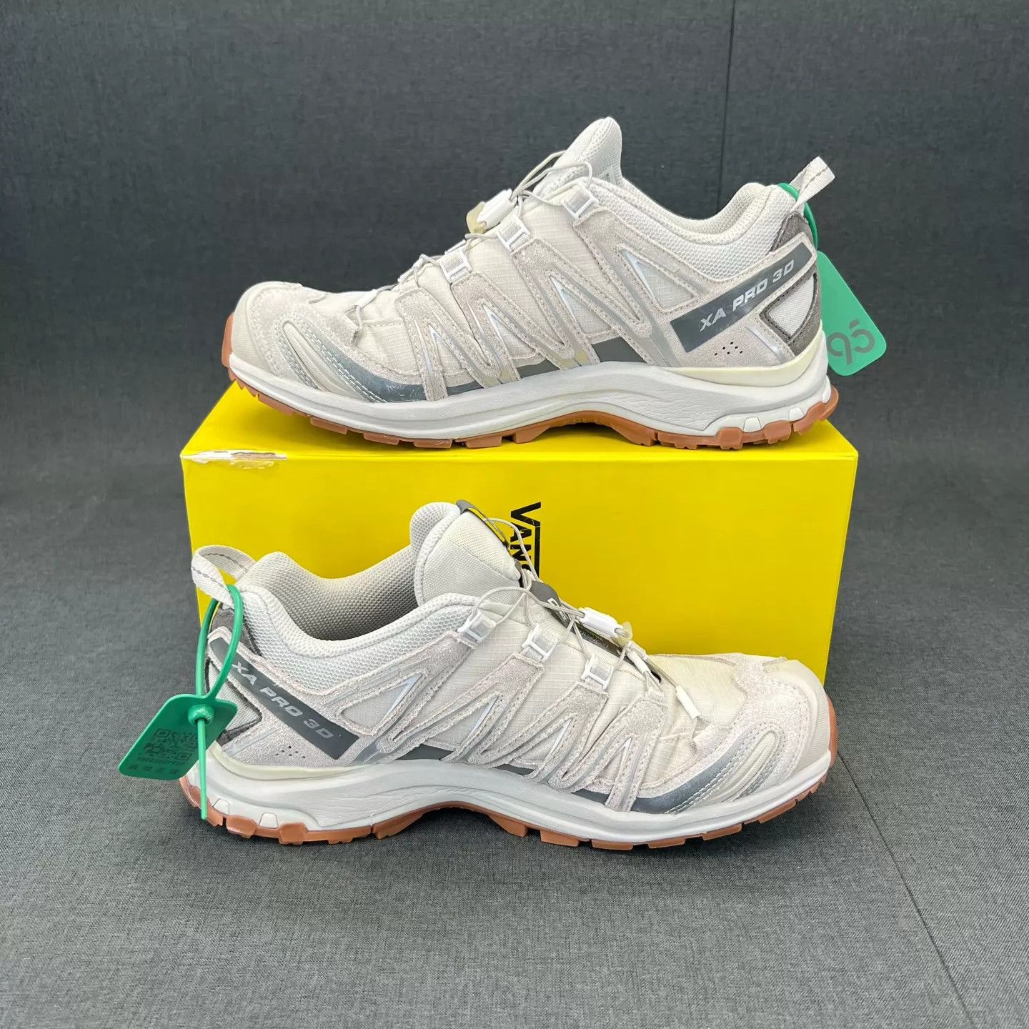 Salomon Salomon XA Pro 3D Feather Grey 42.5 Like New Size US 9.5 / EU 42-43 - 2 Thumbnail
