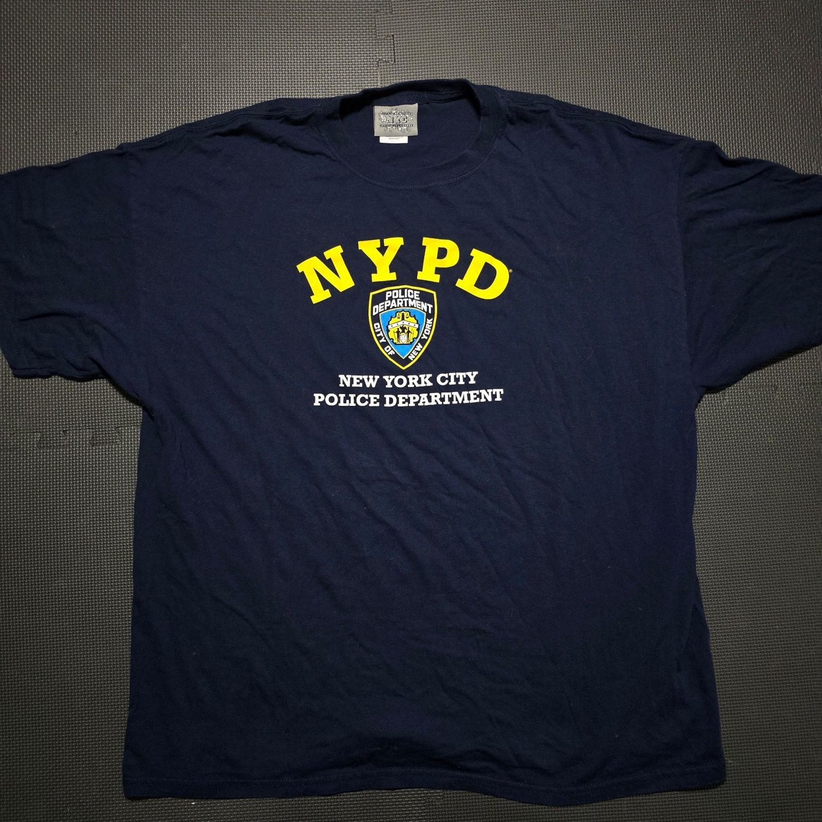Other Vintage 2006 NYPD tee Size US XXL / EU 58 / 5 - 1 Thumbnail