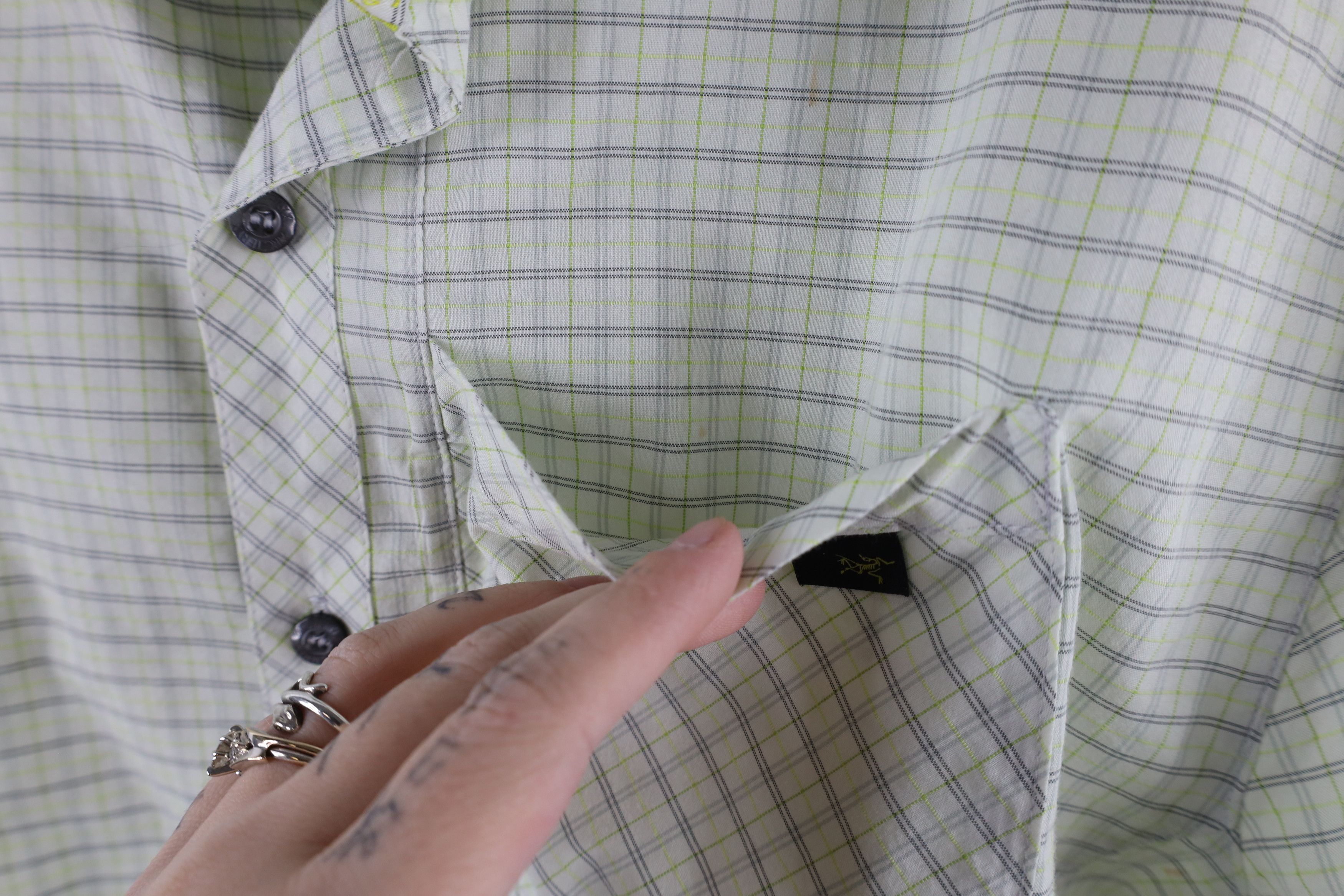 Arc'teryx × Vintage Arcteryx Peakline Short Sleeve Collared Button Shirt Plaid Size US L / EU 52-54 / 3 - 5 Thumbnail