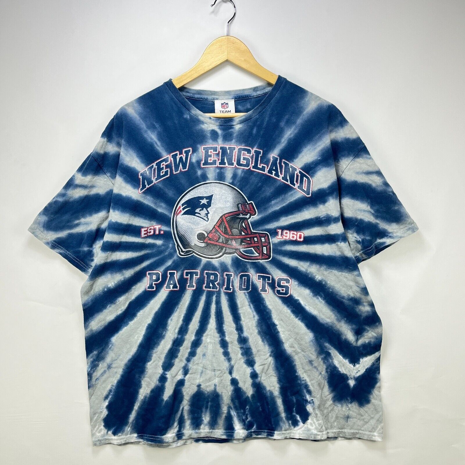 NFL × Vintage Vintage Y2K New England Patriots T-Shirt 2XL NFL Size US XXL / EU 58 / 5 - 1 Thumbnail
