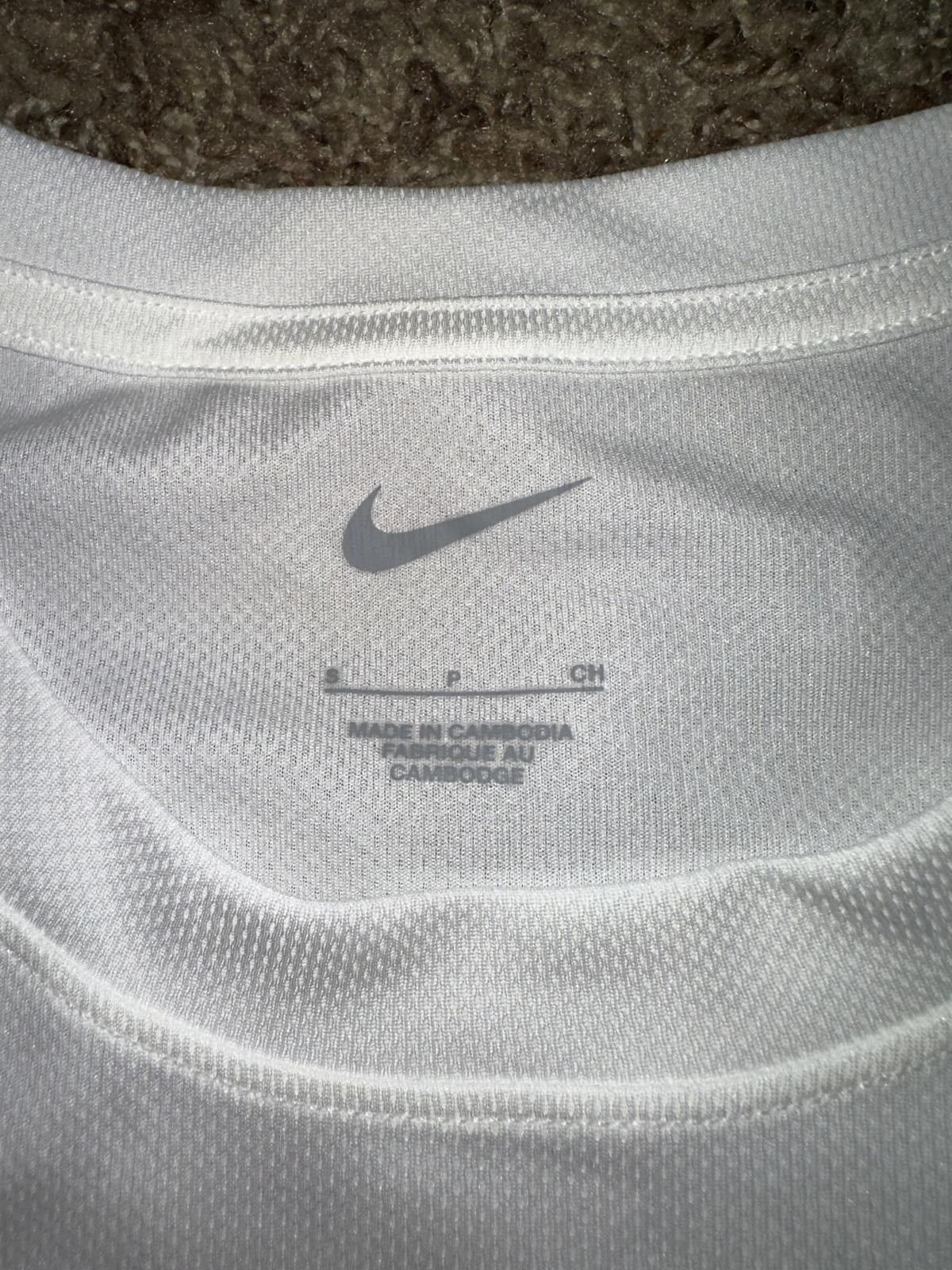 Nike Nike Men’s Dri-Fit Miler Training Running T-Shirt Size US S / EU 44-46 / 1 - 3 Thumbnail