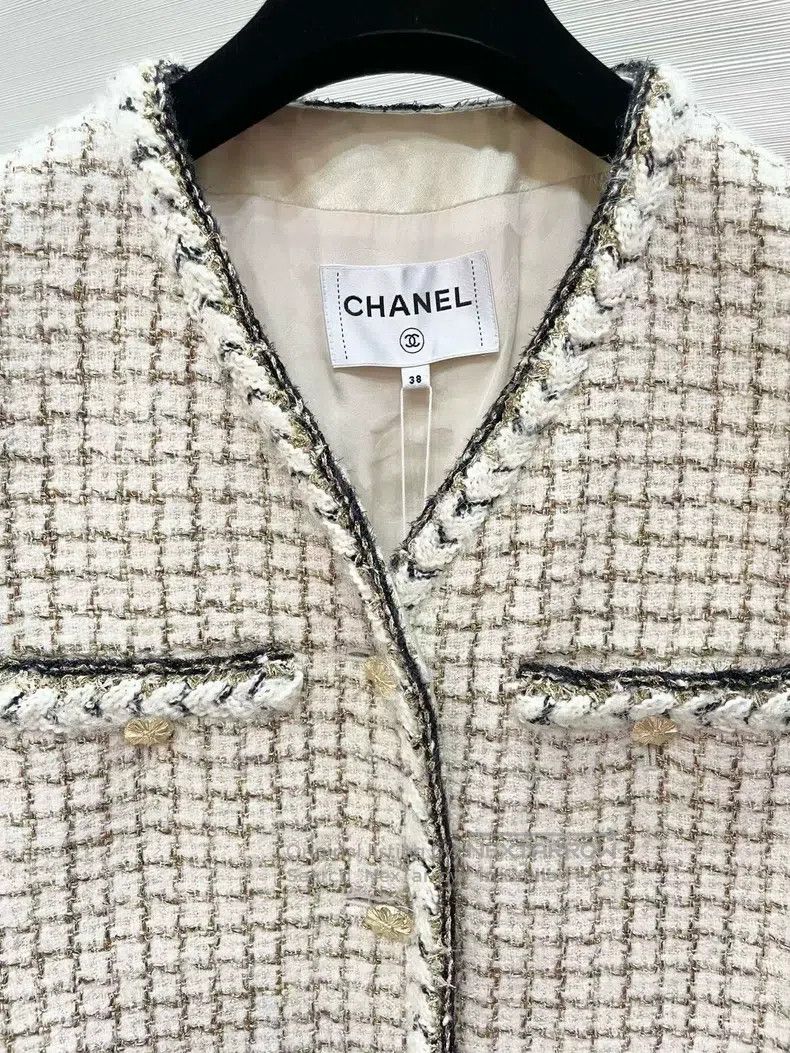 Chanel Chanel White gold silhouette vest Size XS / US 0-2 / IT 36-38 - 5 Thumbnail