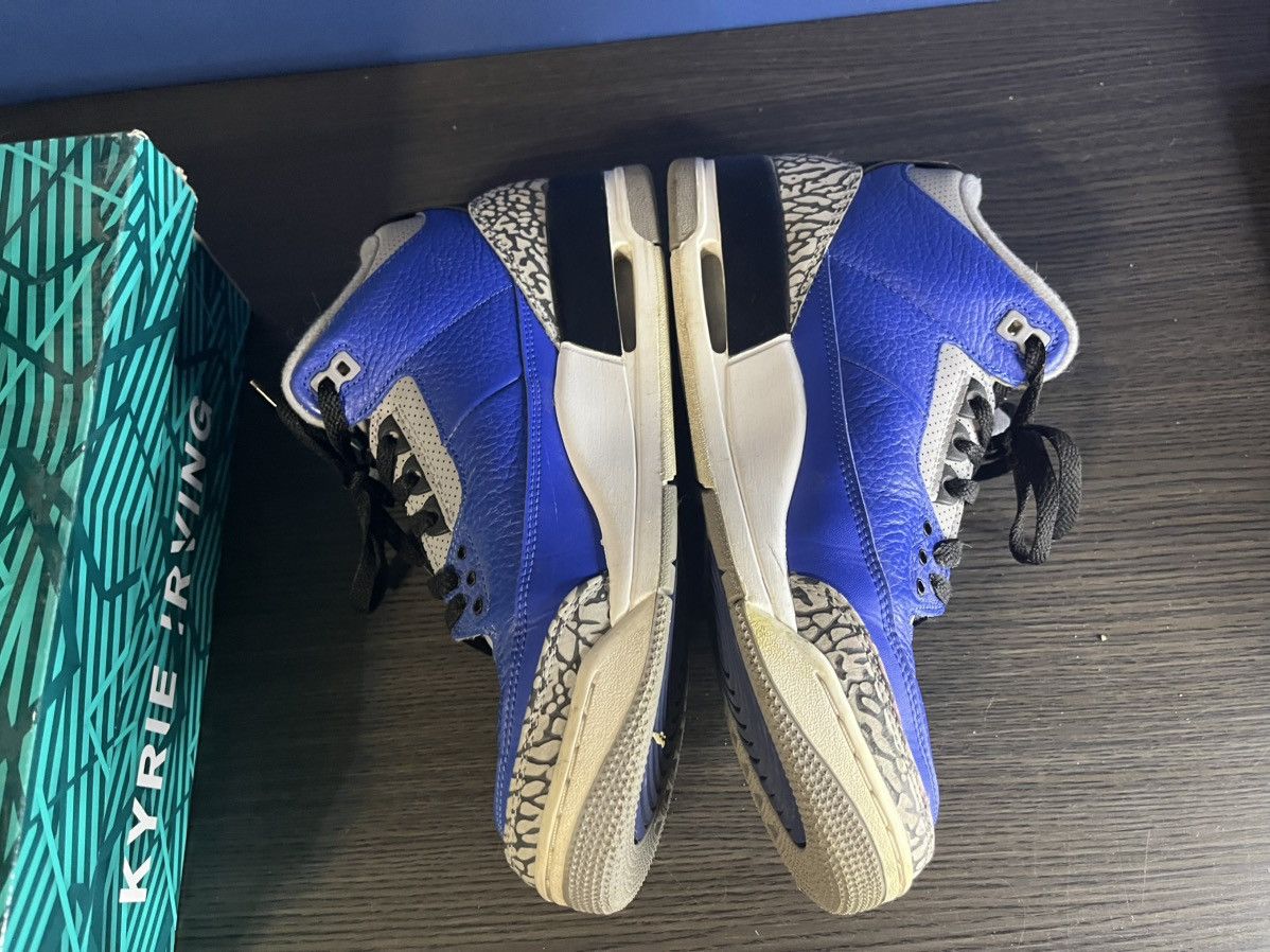 Nike Jordan 3 Retro “Varsity Royal” Size US 10 / EU 43 - 3 Thumbnail