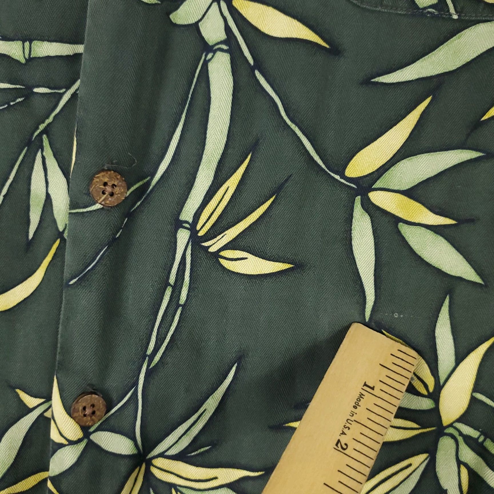 Tommy Bahama Tommy Bahama Shirt Mens Large Green Floral Silk Camp Collar Hawaiian Button Up Men's Green Floral Silk Camp Collar Hawaiian Button-Up Size US L / EU 52-54 / 3 - 3 Thumbnail