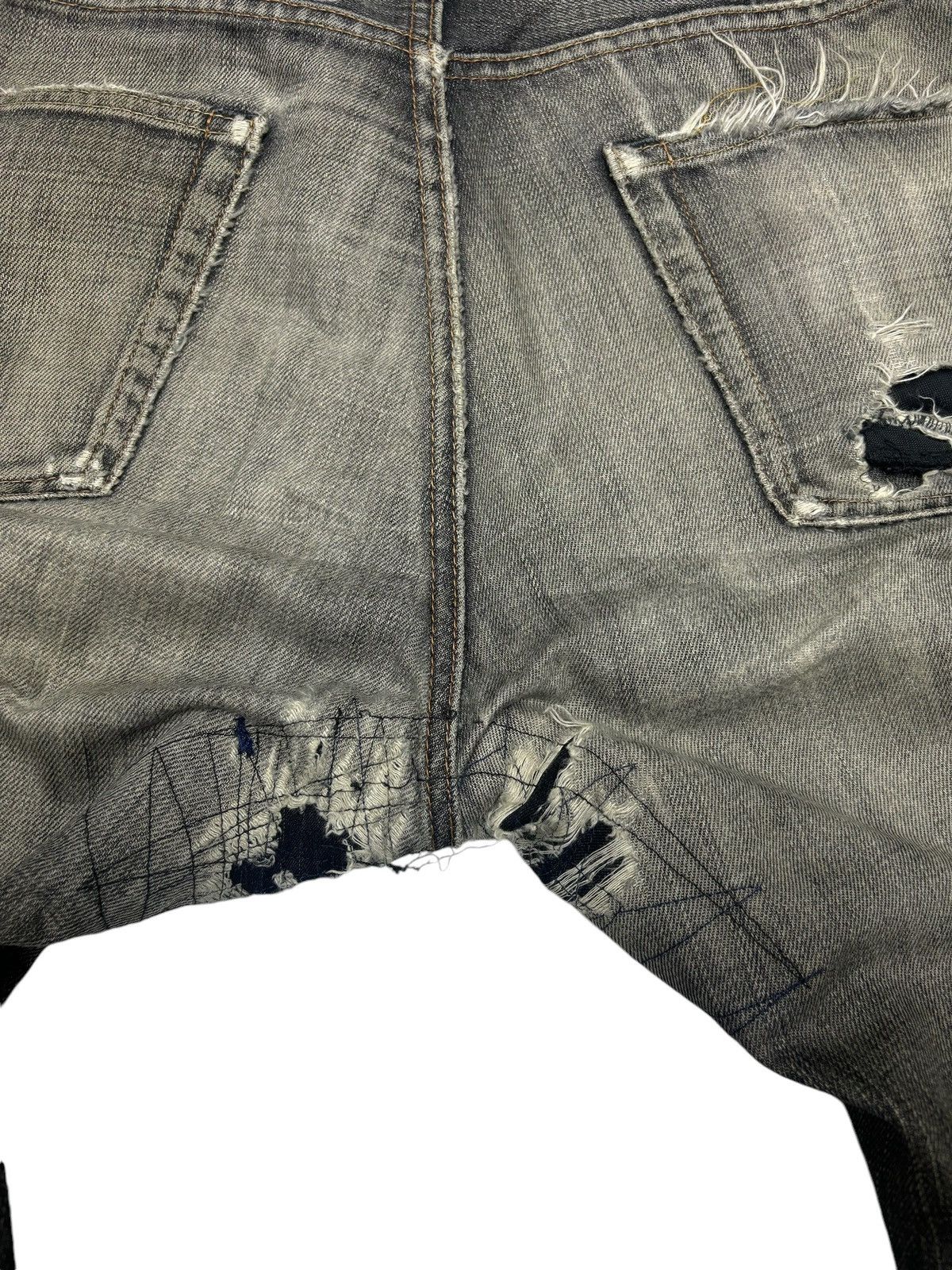 Undercover × Uniqlo VINTAGE S-003 DISTRESSED RIPS DENIM UNIQLO UNDERCOVER STYLE Size US 35 - 8 Thumbnail