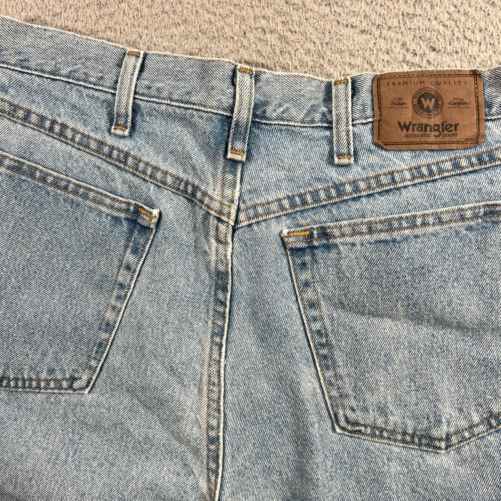 Wrangler VINTAGE Wrangler Jeans Shorts Size 34 Men Bermuda Relaxed Fit Denim Summer Casual Blue Size US 34 / EU 50 - 7 Thumbnail