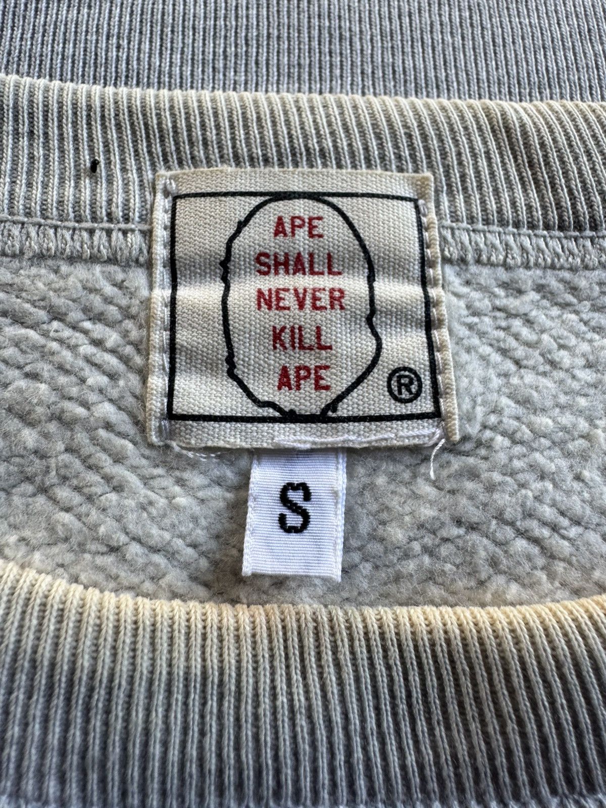 Bape Bape heads Crewneck Size US S / EU 44-46 / 1 - 4 Thumbnail