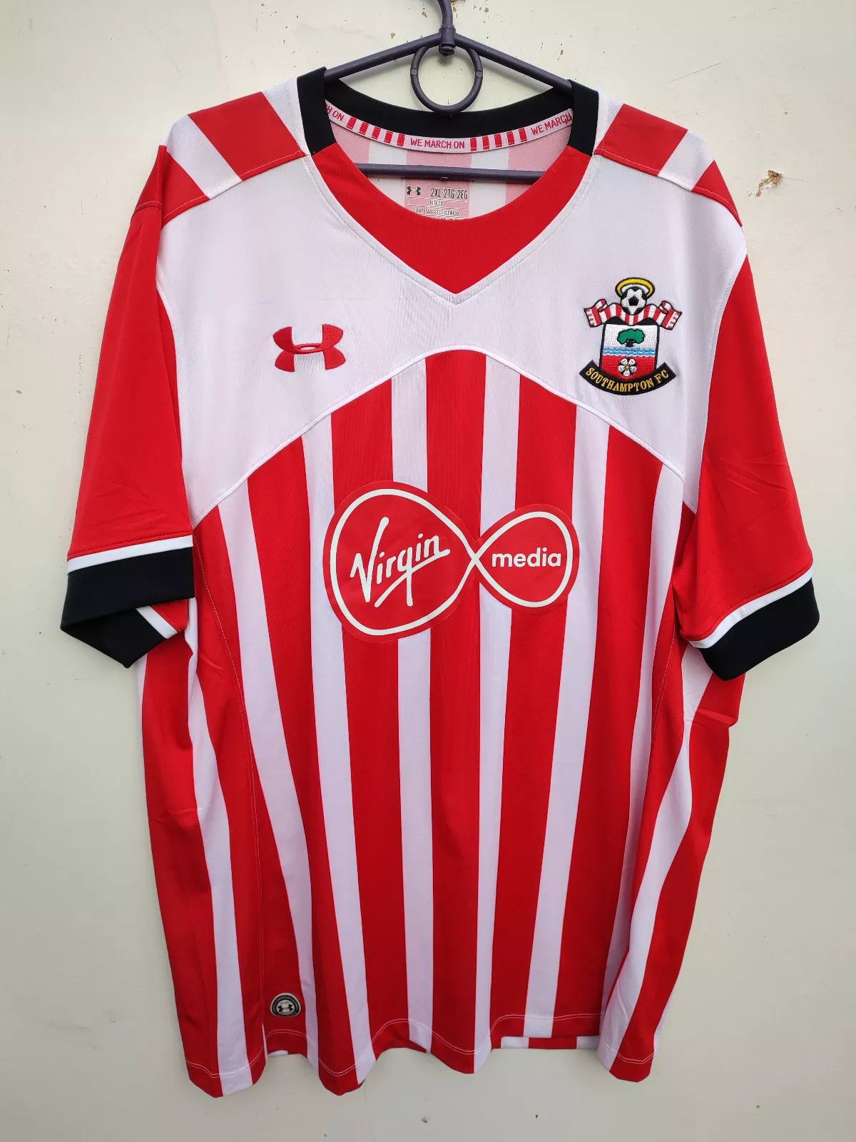 Under Armour 2016/17 Southampton FC Home FOOTBALL Kit SHIRT SOCCER Size US XXL / EU 58 / 5 - 1 Thumbnail