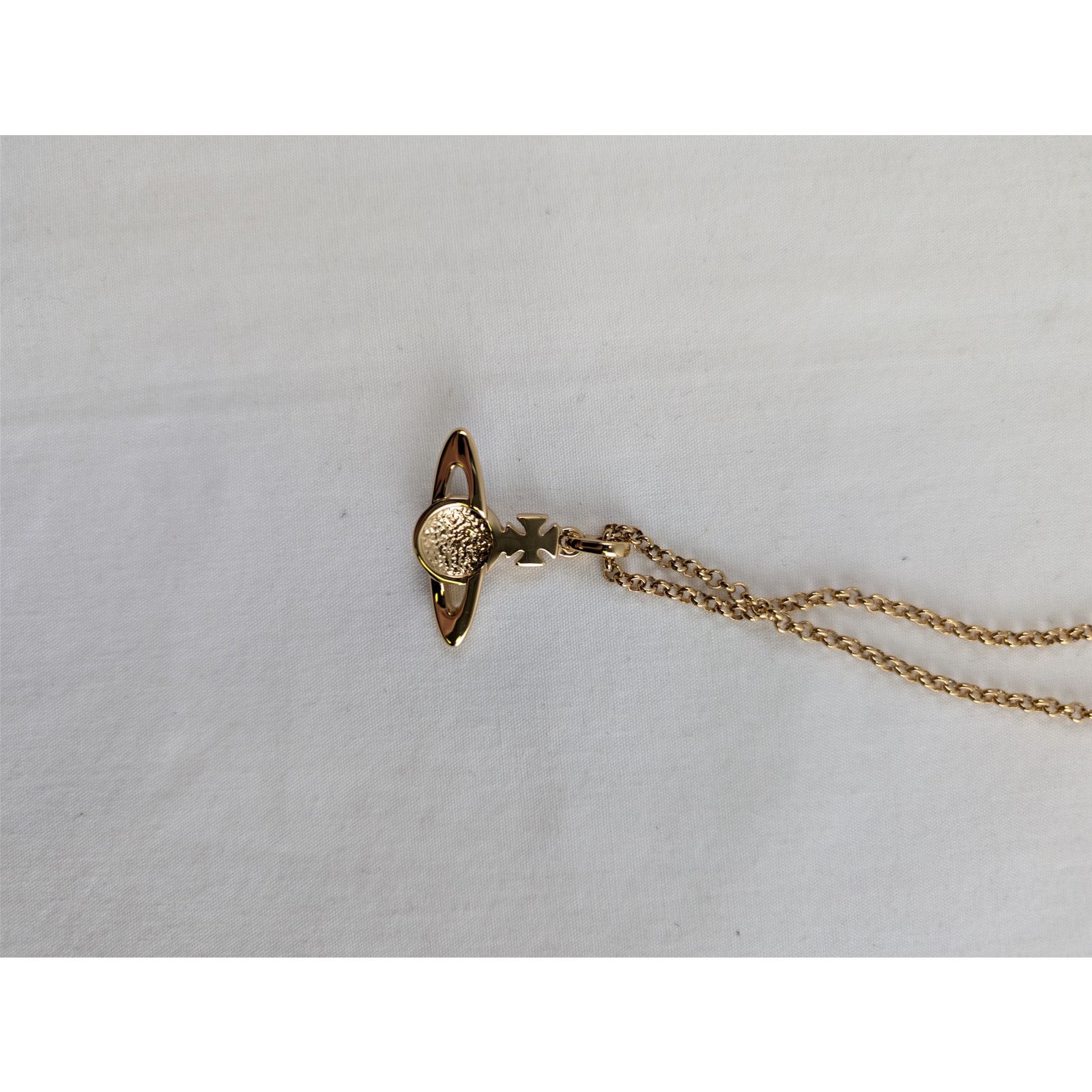Vivienne Westwood o1rshd1 Size: OS / unisex Gold Cristal Orb Pendant Necklace Size ONE SIZE - 6 Thumbnail