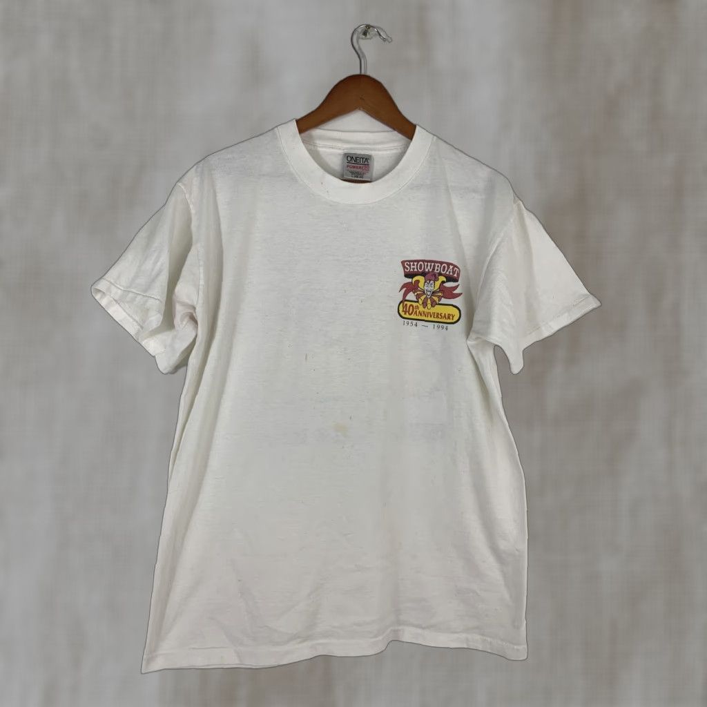 Vintage VINTAGE Oneita Large Showboat 1994 40th Anniversary Single Stitch Cotton T-Shirt White L Mens Size US L / EU 52-54 / 3 - 1 Thumbnail
