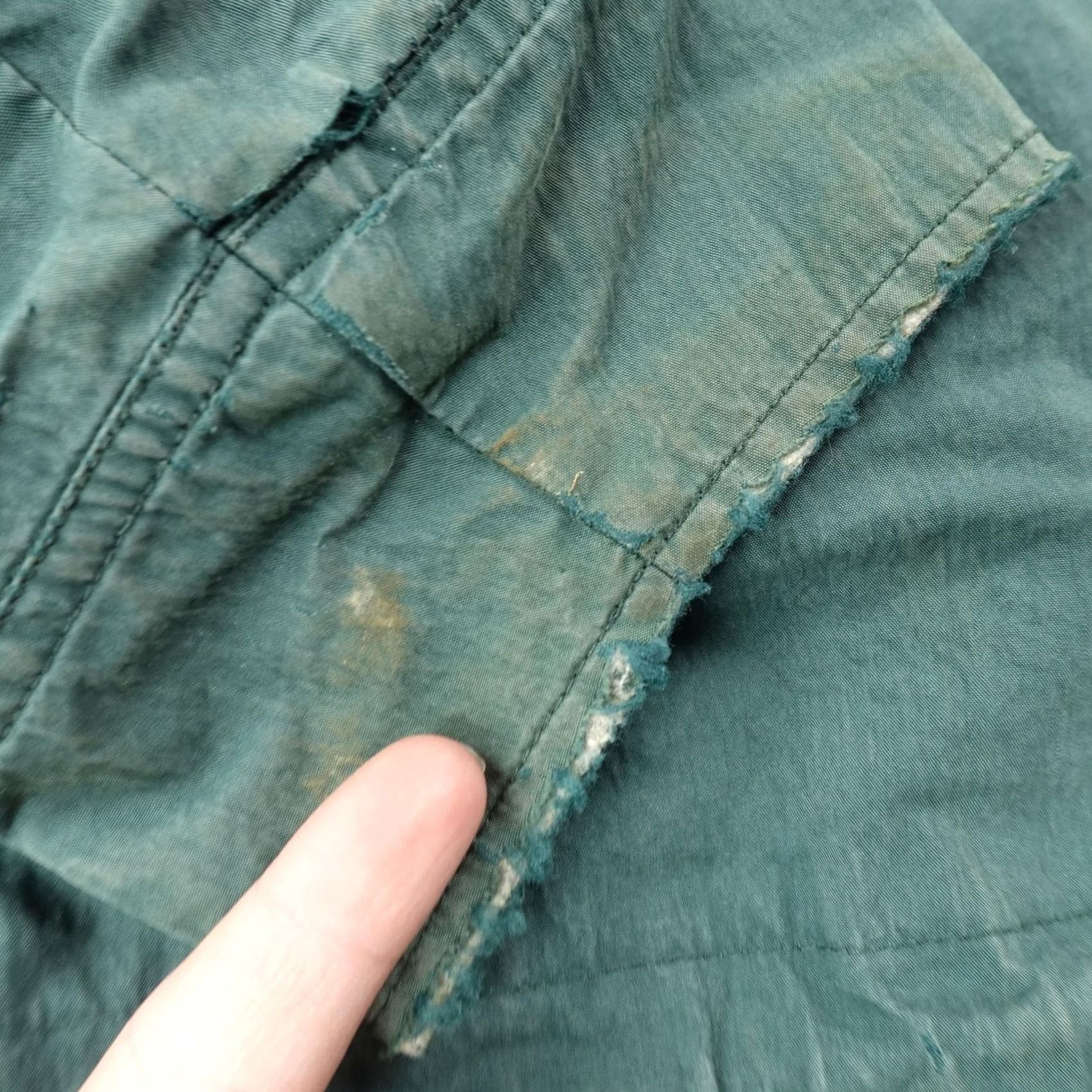 Vintage VINTAGE L.L. Bean Jacket Coat Parka Mens M Green Wool Lined Hooded Cotton Blend 90s Outdoor Winter Fall Zip Pockets Insulated Regular Mens Size US M / EU 48-50 / 2 - 5 Thumbnail