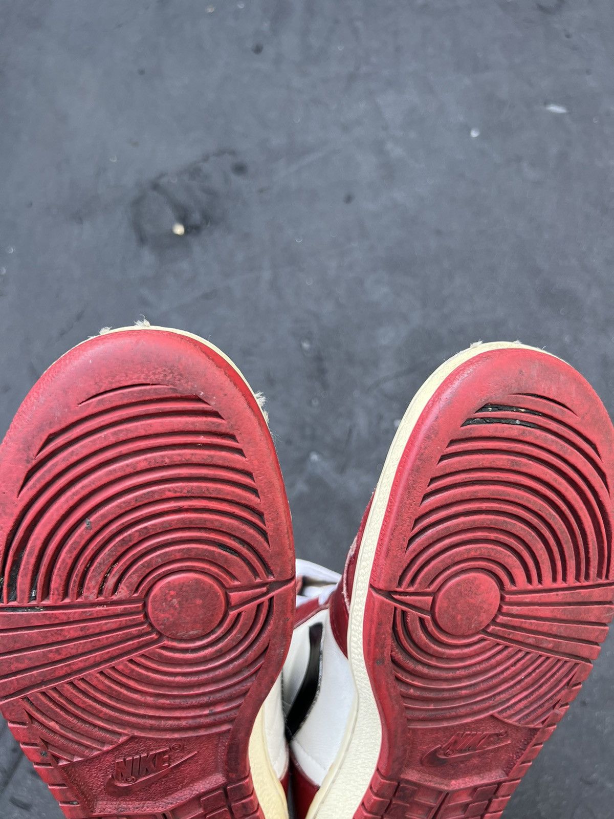 Jordan Brand Jordan 1 OG 1985 Chicago Size US 9.5 / EU 42-43 - 7 Thumbnail
