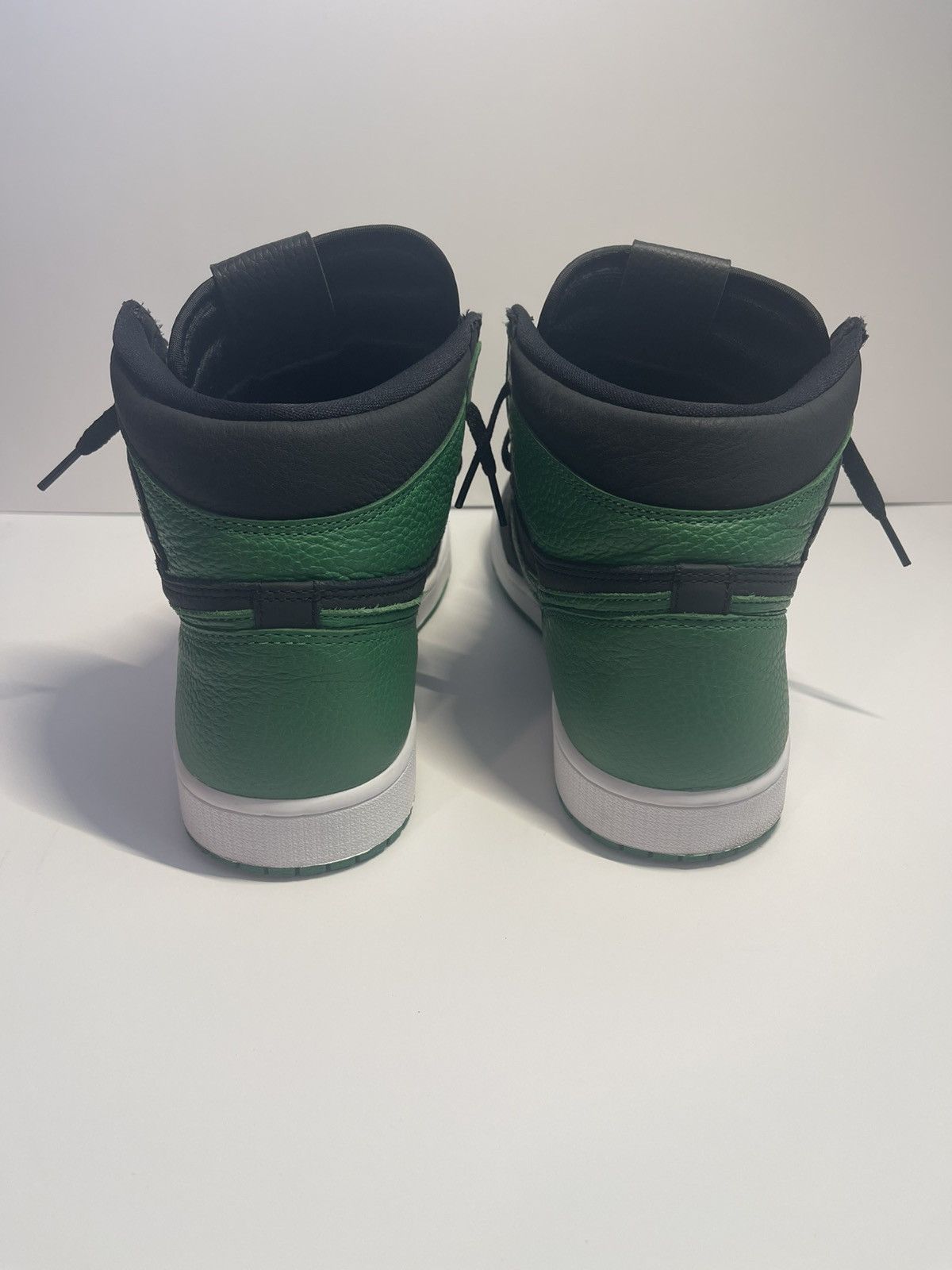 Nike Air Jordan 1 Retro High OG, Black, Green, & White 555088 030 Size US 12 / EU 45 - 6 Thumbnail