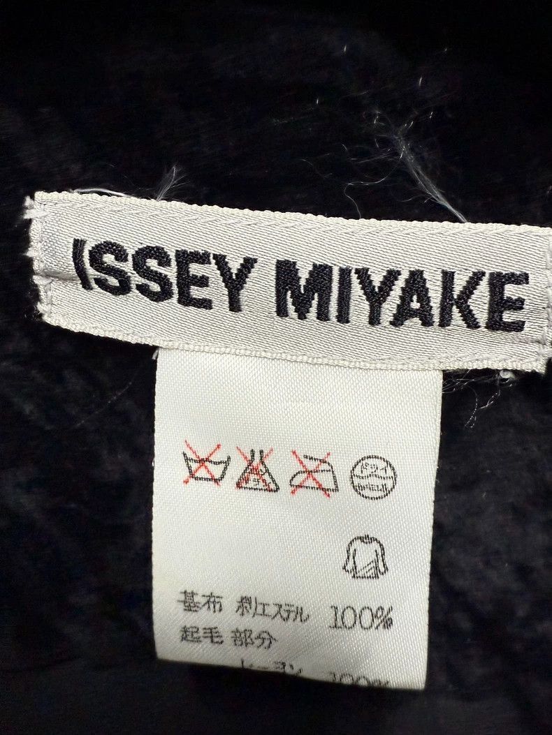 Issey Miyake Issey Miyake Velvet Pleated Blazer-2508 Size US M / EU 48-50 / 2 - 7 Thumbnail