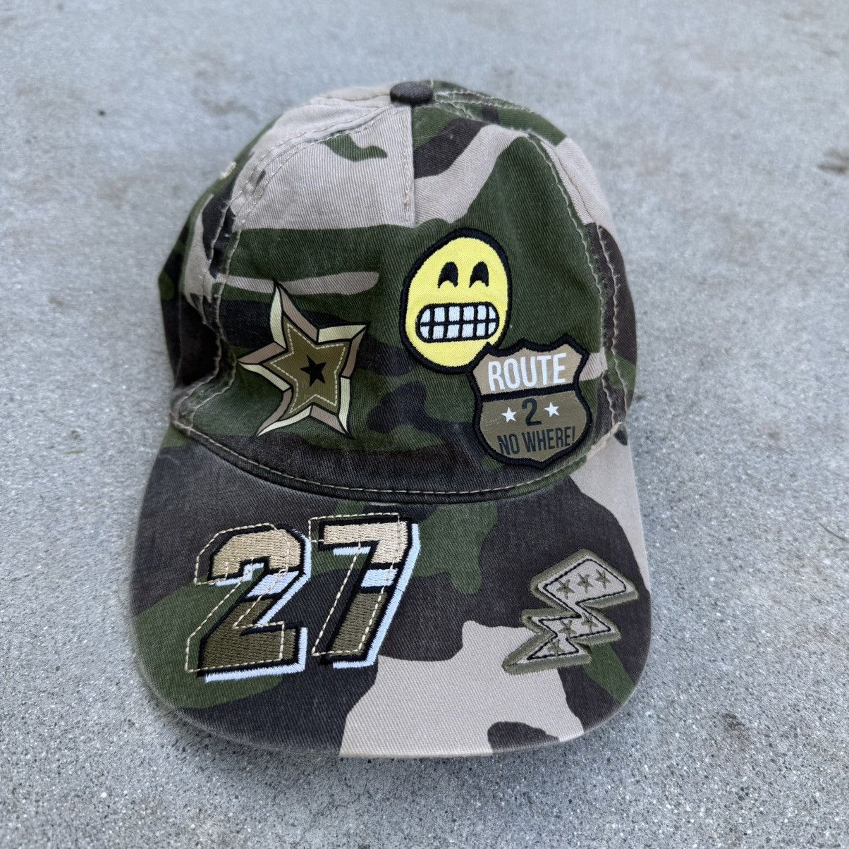 Other camo hat w/ street style patches Size ONE SIZE - 2 Thumbnail