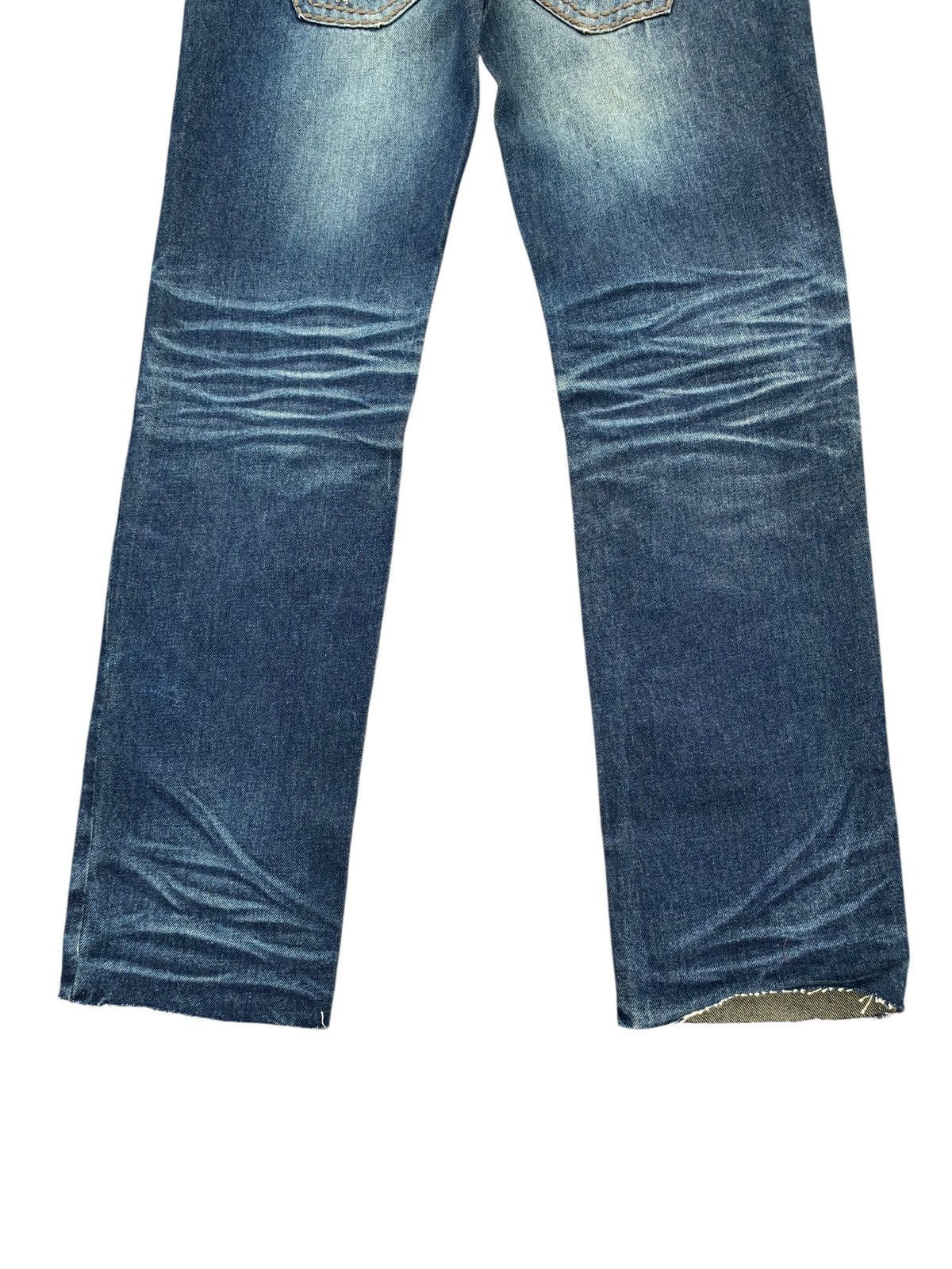 Japanese Brand CONCERT CLUB BUCKLE BACK RUSTY DISTRESSED DENIM Size US 29 - 8 Thumbnail