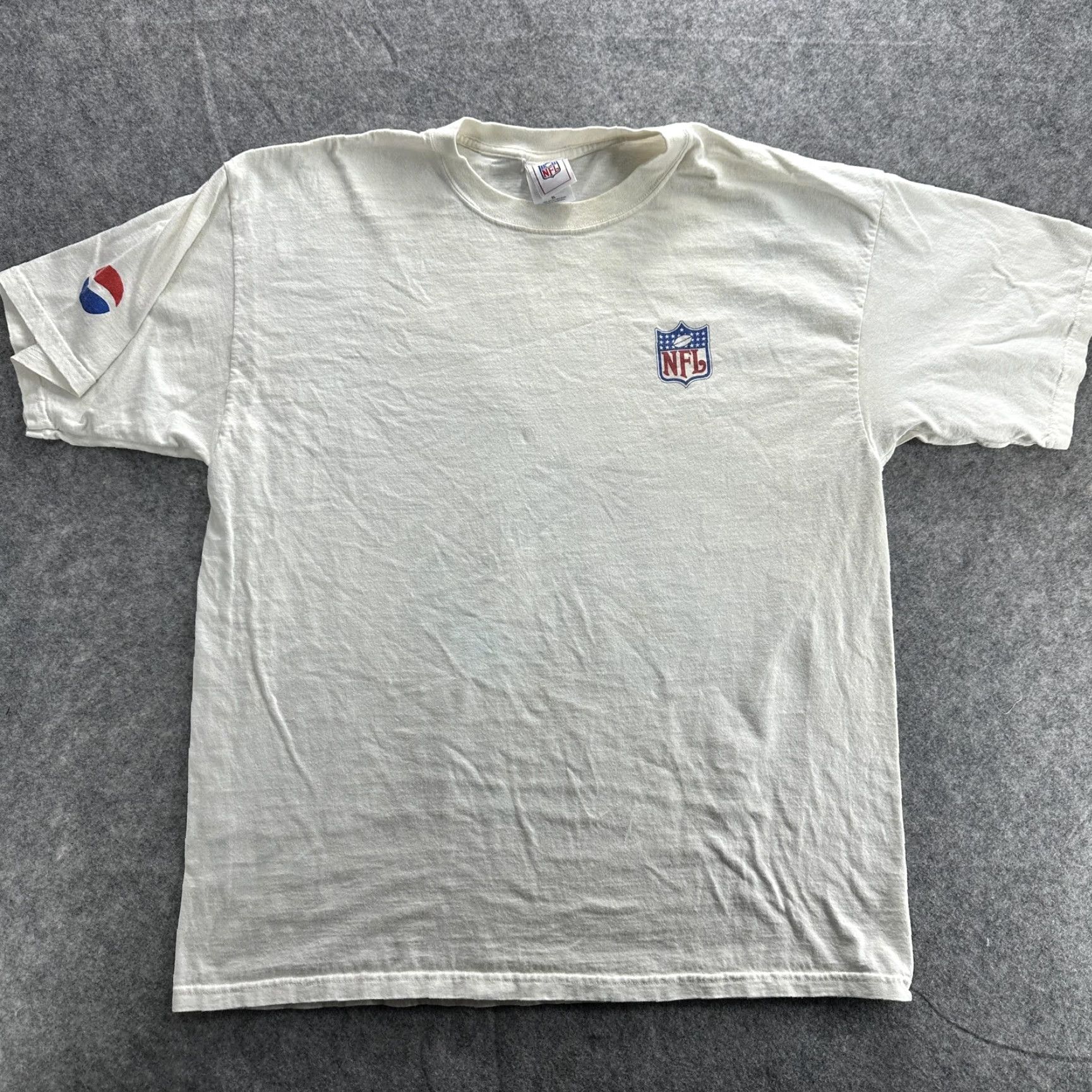 NFL VINTAGE NFL T-Shirt Mens XL Short Sleeve White Cotton Football 90s Pepsi Promo Logo Sports Mens Size US XL / EU 56 / 4 - 2 Thumbnail