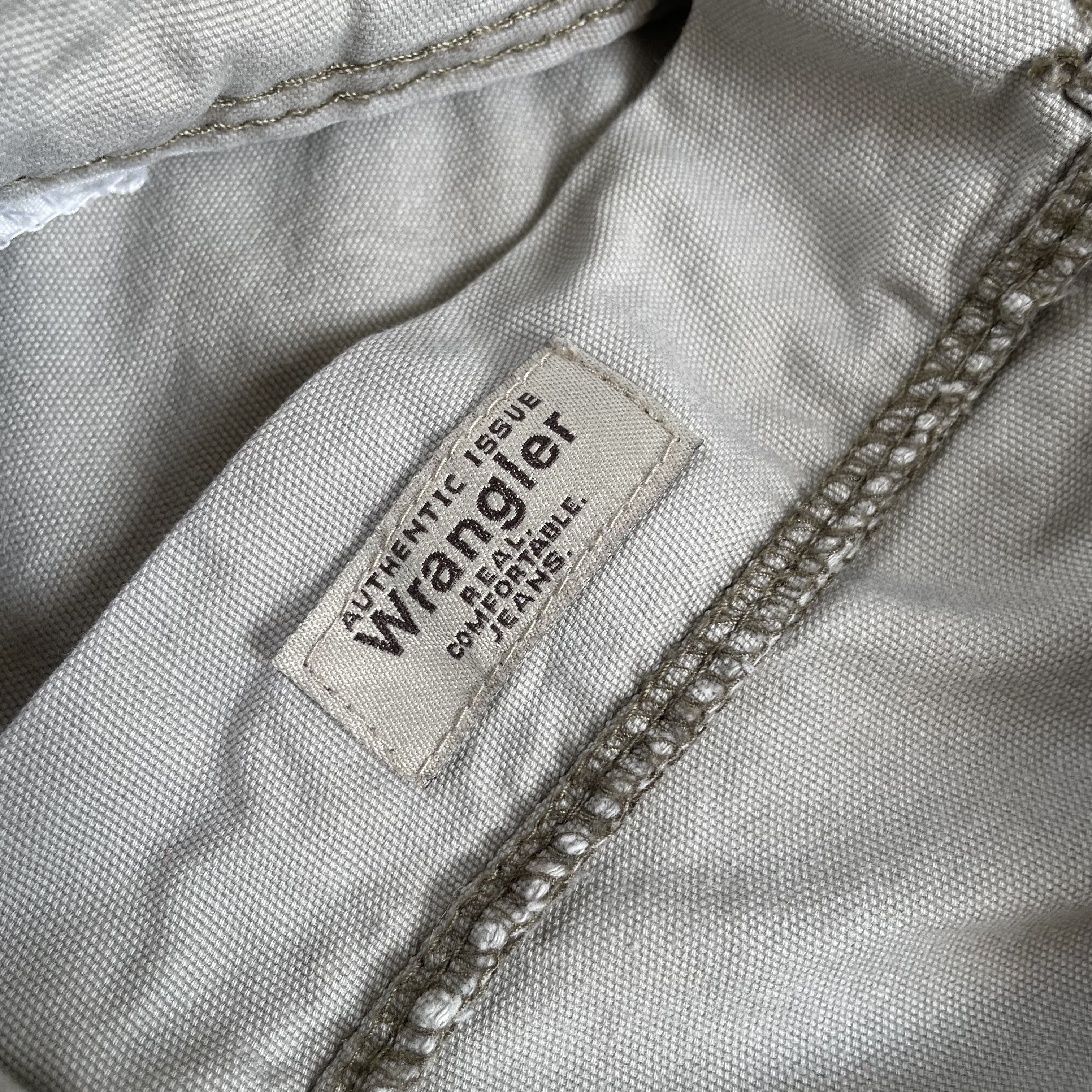 Wrangler ⭐️SALE⭐️[34] WRANGLER JEANS CARGO SHORTS Size US 34 / EU 50 - 8 Thumbnail