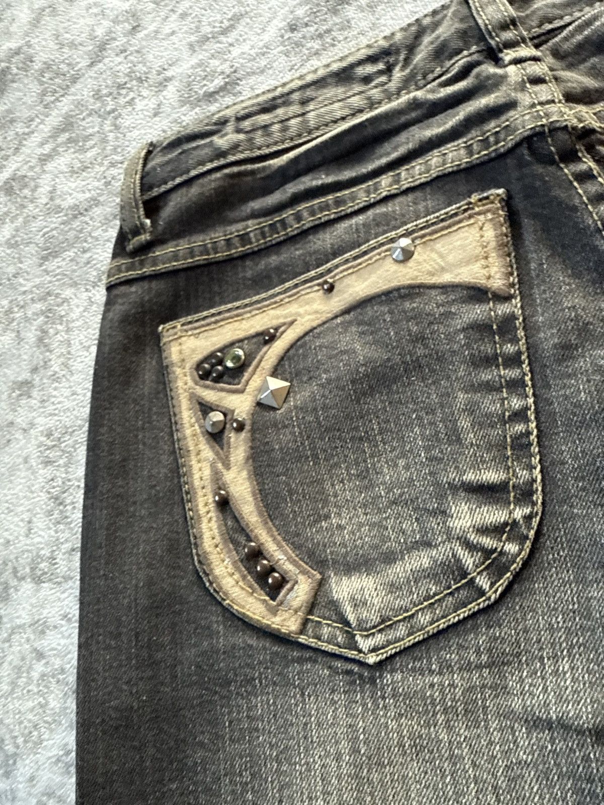 GOSTAR DE FUGA Gostar De Fuga Style Studded Embellished Flared Jeans Size US 27 - 17 Thumbnail