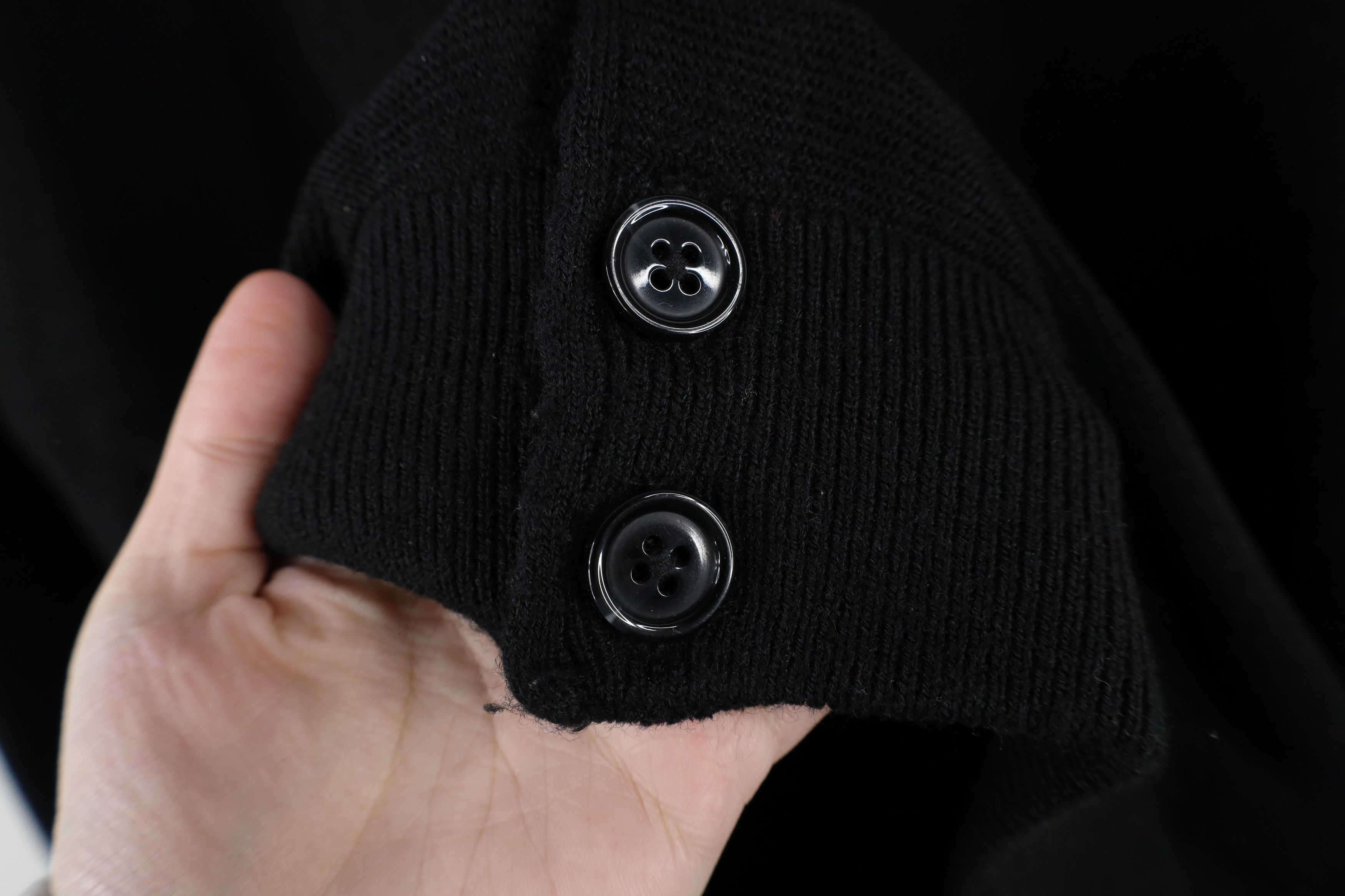 Vintage Vintage 90s Streetwear Knit Button Cardigan Sweater Black Size US L / EU 52-54 / 3 - 4 Thumbnail