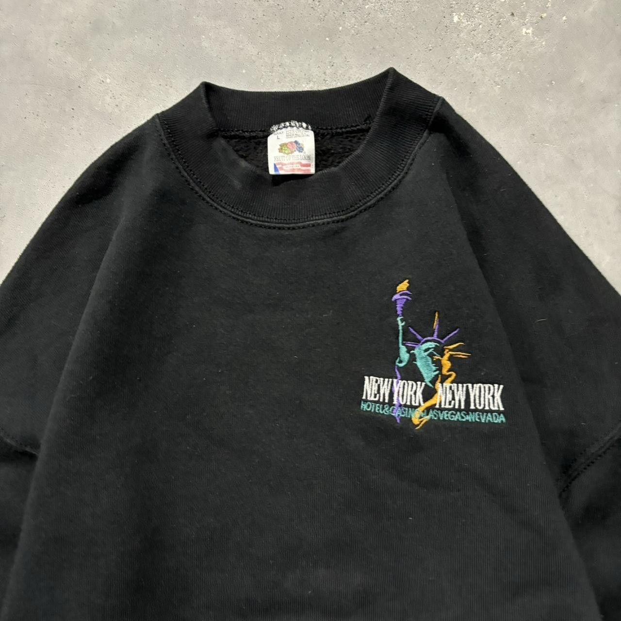 Japanese Brand × Vintage Crazy Vintage 90s Black New York Embroidered Essential Crewneck! Size US L / EU 52-54 / 3 - 2 Thumbnail