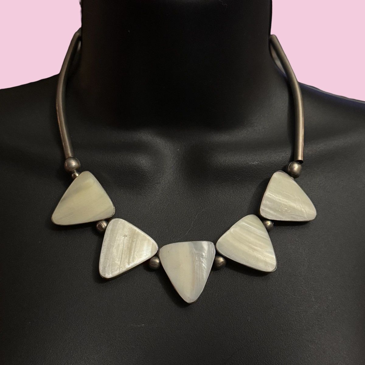 Vintage Vintage silver tone geometric mother of pearl necklace Size ONE SIZE - 1 Thumbnail