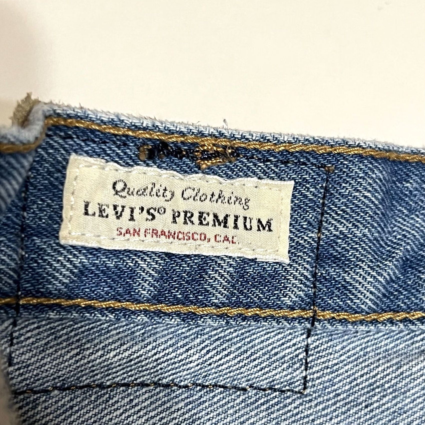 Levi's Levi's 501 Jeans Women Slim 26x26 Button Fly Distressed Cut Off 5-Pocket Denim Blue Size 26" / US 2 / IT 38 - 7 Thumbnail