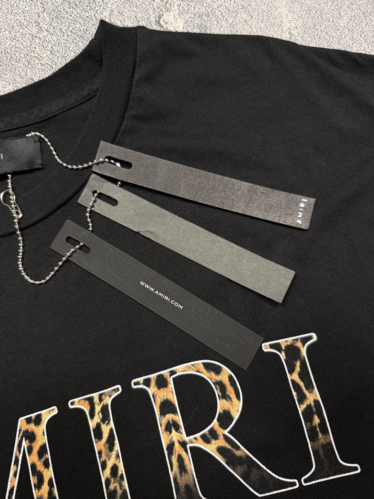 Amiri Amiri Leopard Logo Tee Size US L / EU 52-54 / 3 - 7 Thumbnail