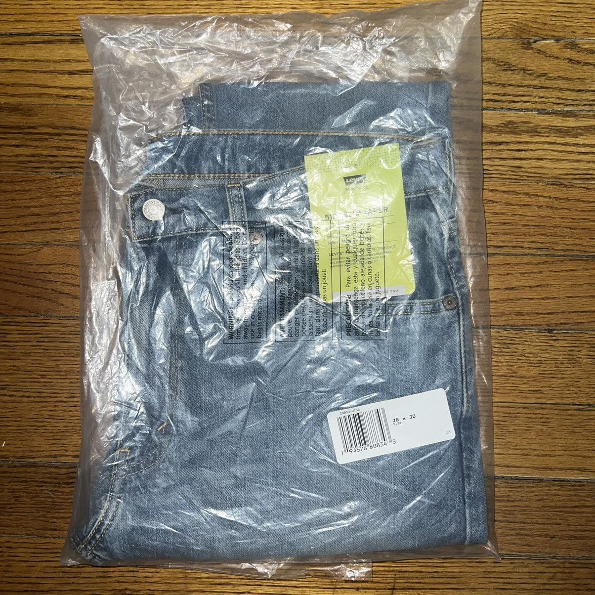 Levi's Brand New Levi’s 512 Slim Taper Fit Light Blue Size: 36X30 Size US 36 / EU 52 - 2 Thumbnail