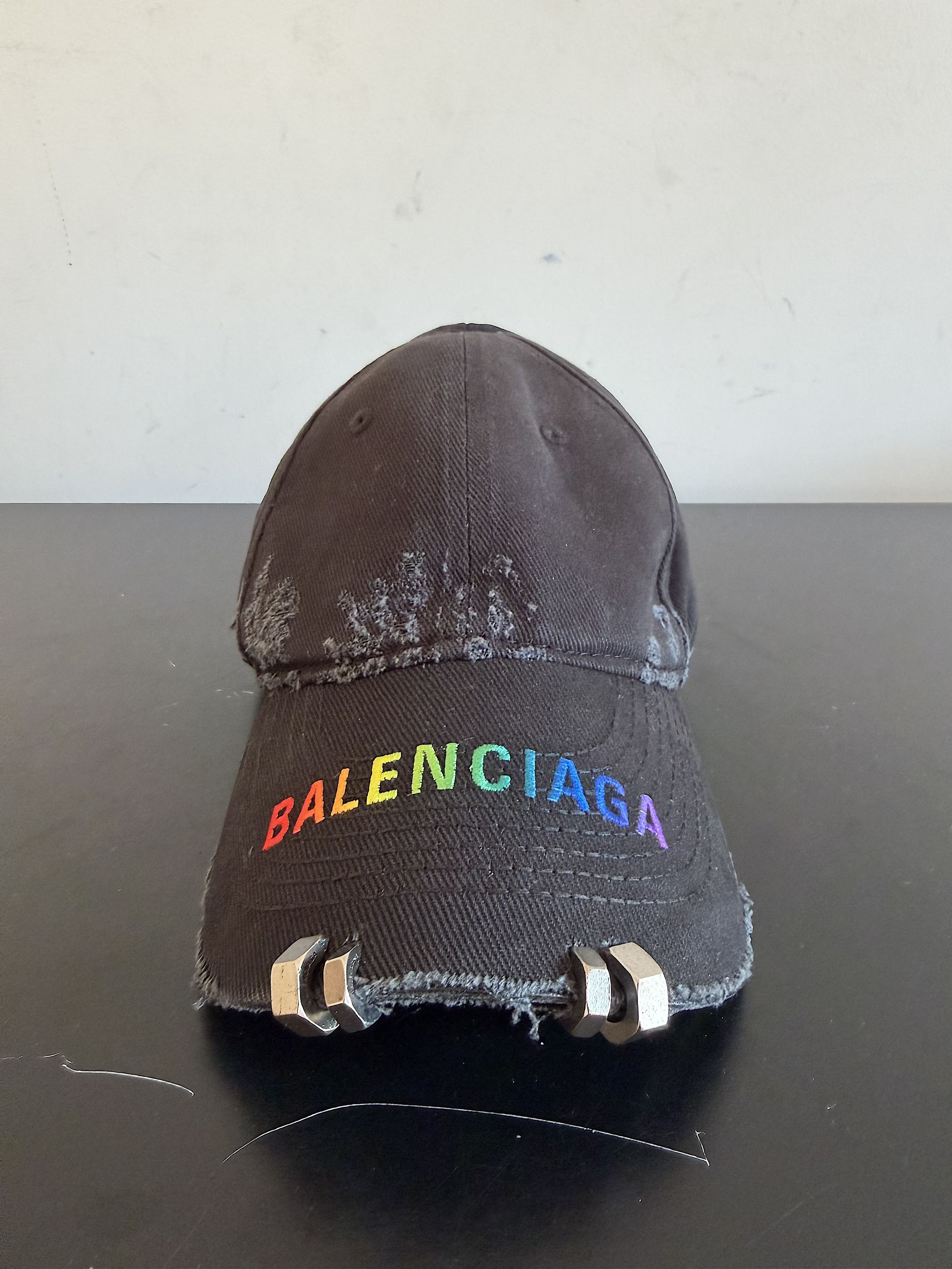 Balenciaga Balenciaga BLNCG 24-7 News Black Hat | Grailed