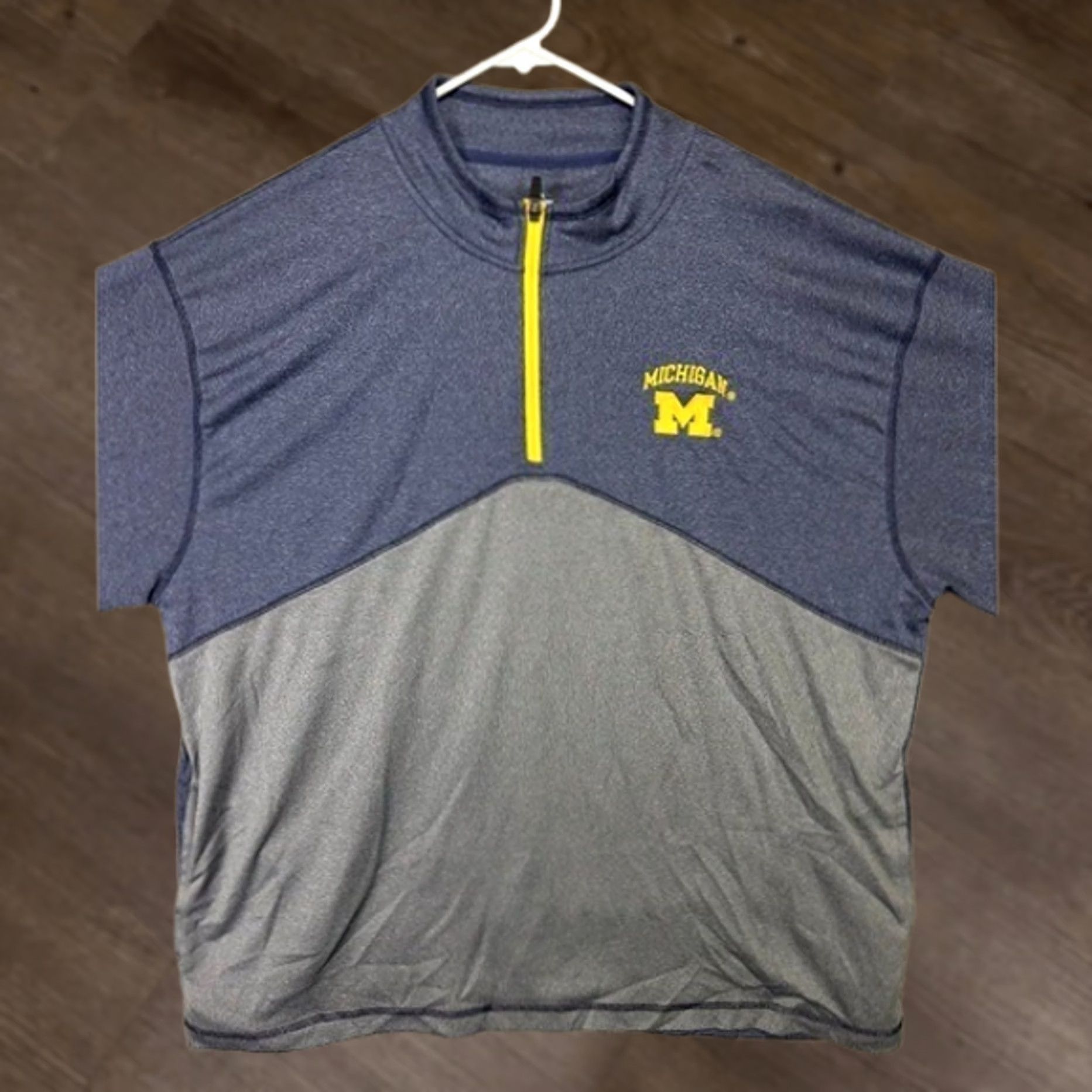 Vintage Knights Apparel Shirt Adult 2XL 50-52 Blue Michigan Wolverines Quarter Zip Mens Shirt Size US XXL / EU 58 / 5 - 1 Thumbnail