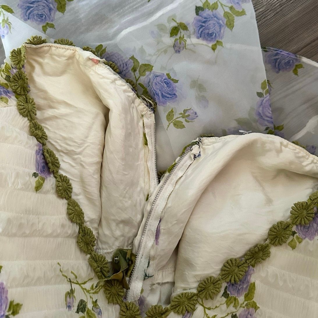 Handmade handmade cream purple green floral formal maxi dress Size S / US 4 / IT 40 - 4 Thumbnail
