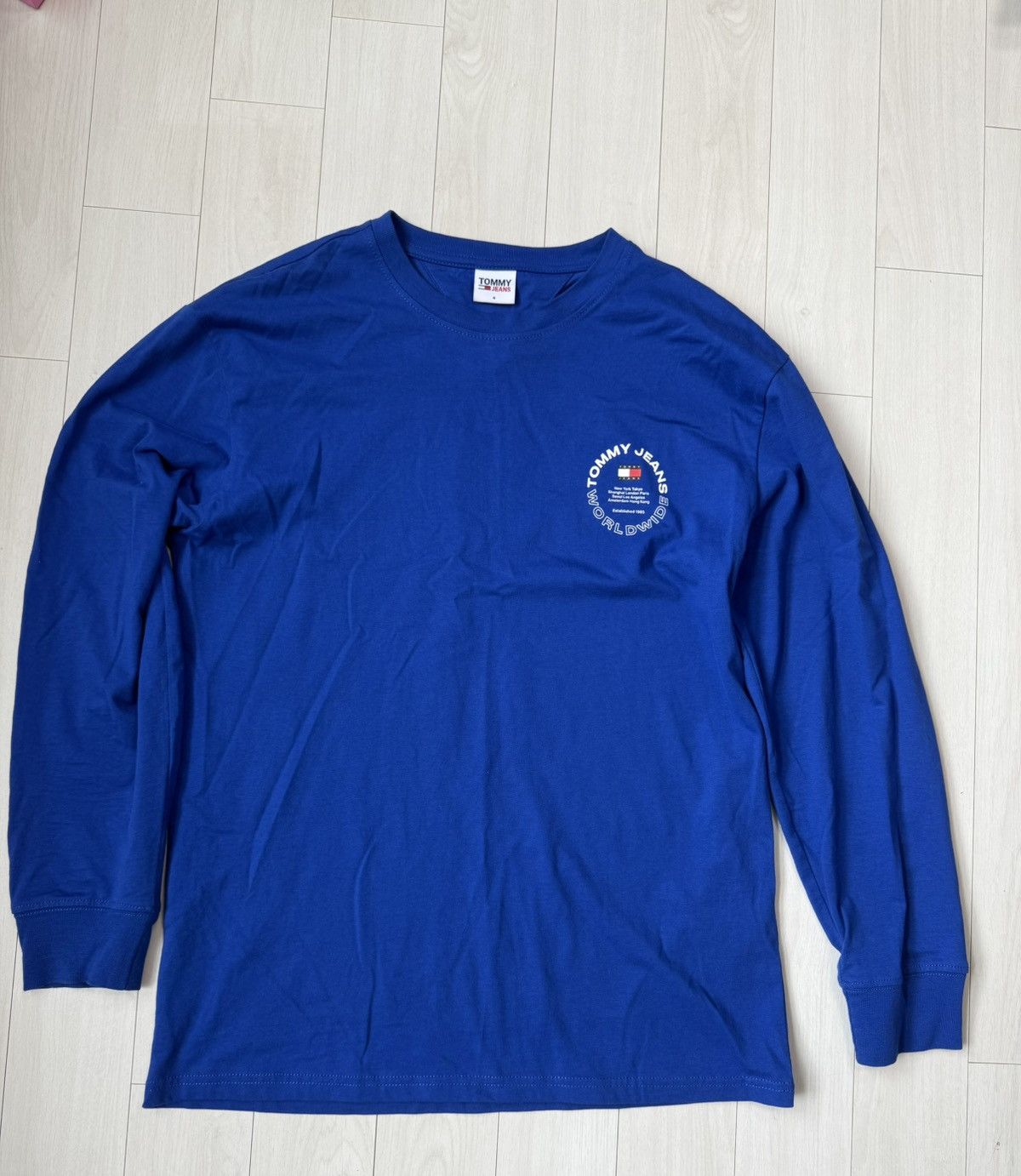 Tommy Hilfiger Tommy Jeans Worldwide Long Sleeve T-Shirt (Blue) Size US S / EU 44-46 / 1 - 2 Thumbnail