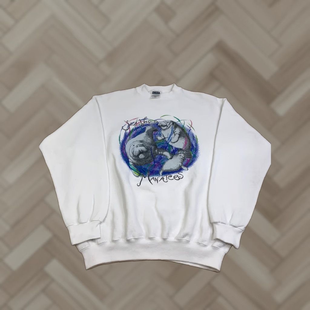 Tultex VINTAGE Seaworld manatees Sweatshirt Tultex White Graphic Print Men L Sweatshirt Size US L / EU 52-54 / 3 - 1 Thumbnail