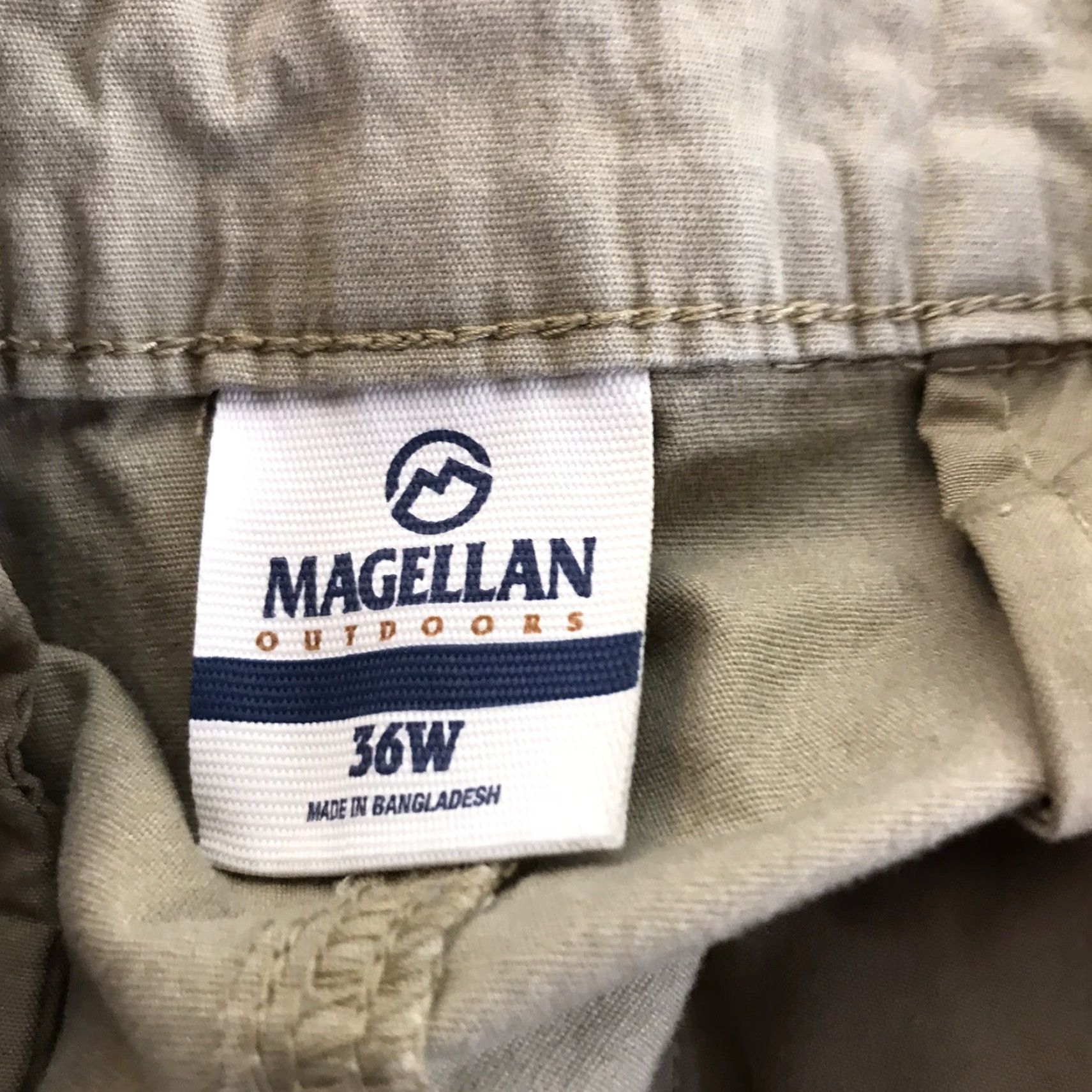 Vintage VINTAGE Magellan Outdoors Men's Chino Shorts 36W Casual Travel Workwear Beige Breathable Stretch 9-Inch Inseam Size US 36 / EU 52 - 4 Thumbnail