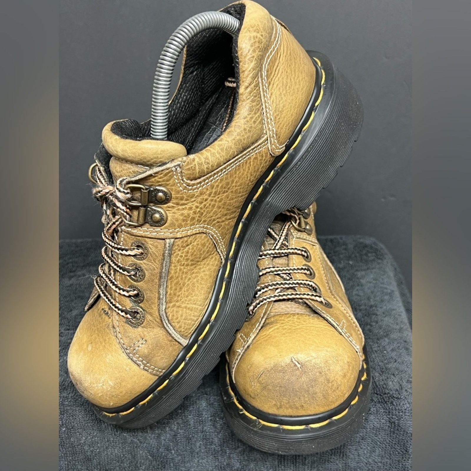 Dr. Martens VTG Dr Martens Shoes Womens 8 UK 6 England Oxford Chunky Lug Size US 8 / IT 38 - 3 Thumbnail