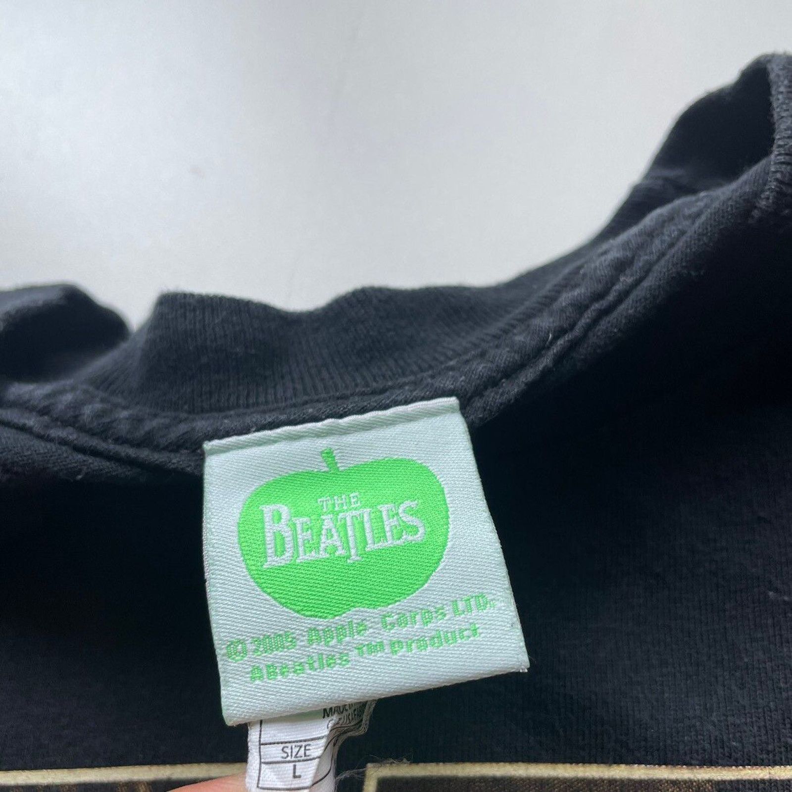 Band Tees Vintage Y2K 2005 The Beatles Let It Be Band T Shirt Large Size US L / EU 52-54 / 3 - 7 Thumbnail